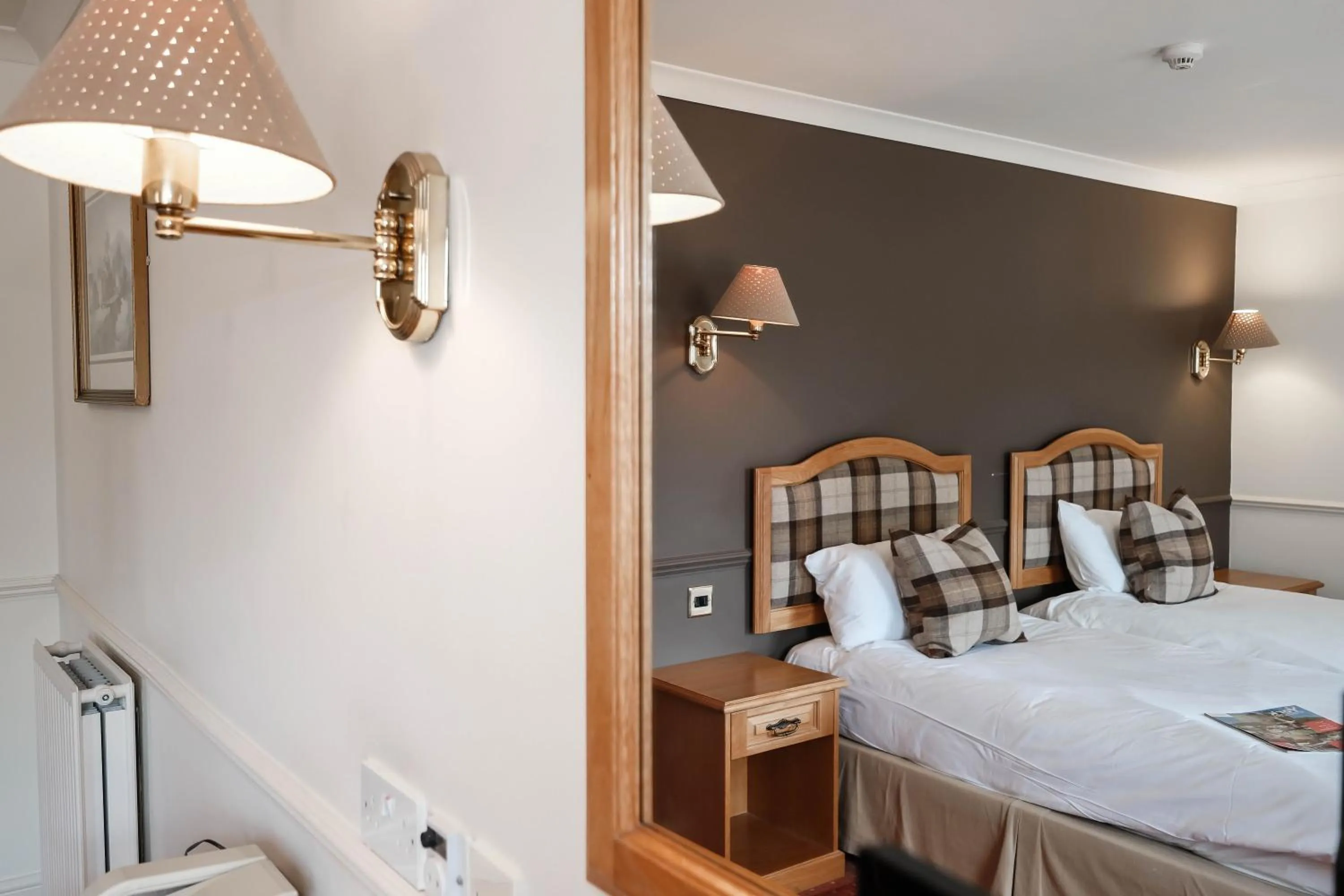 Bedroom, Bed in York Pavilion Hotel, BW Signature Collection