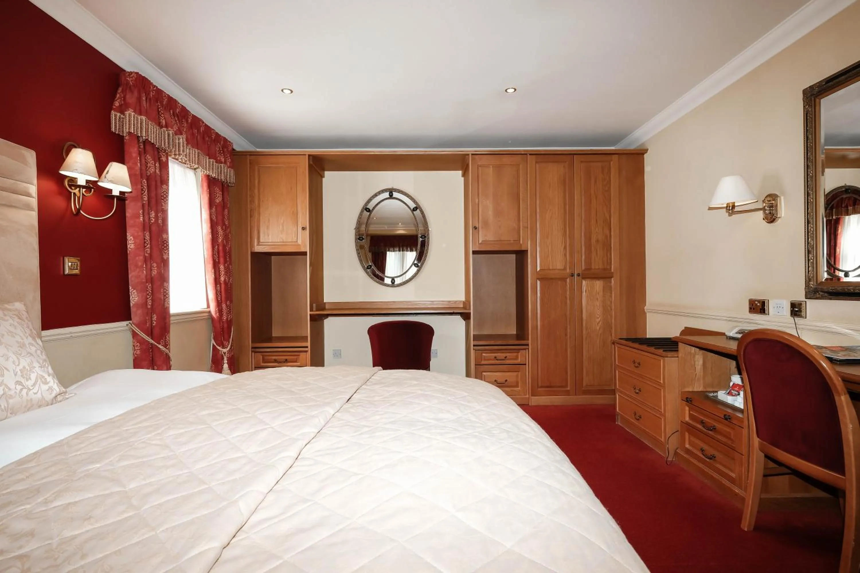 Bed in York Pavilion Hotel, BW Signature Collection