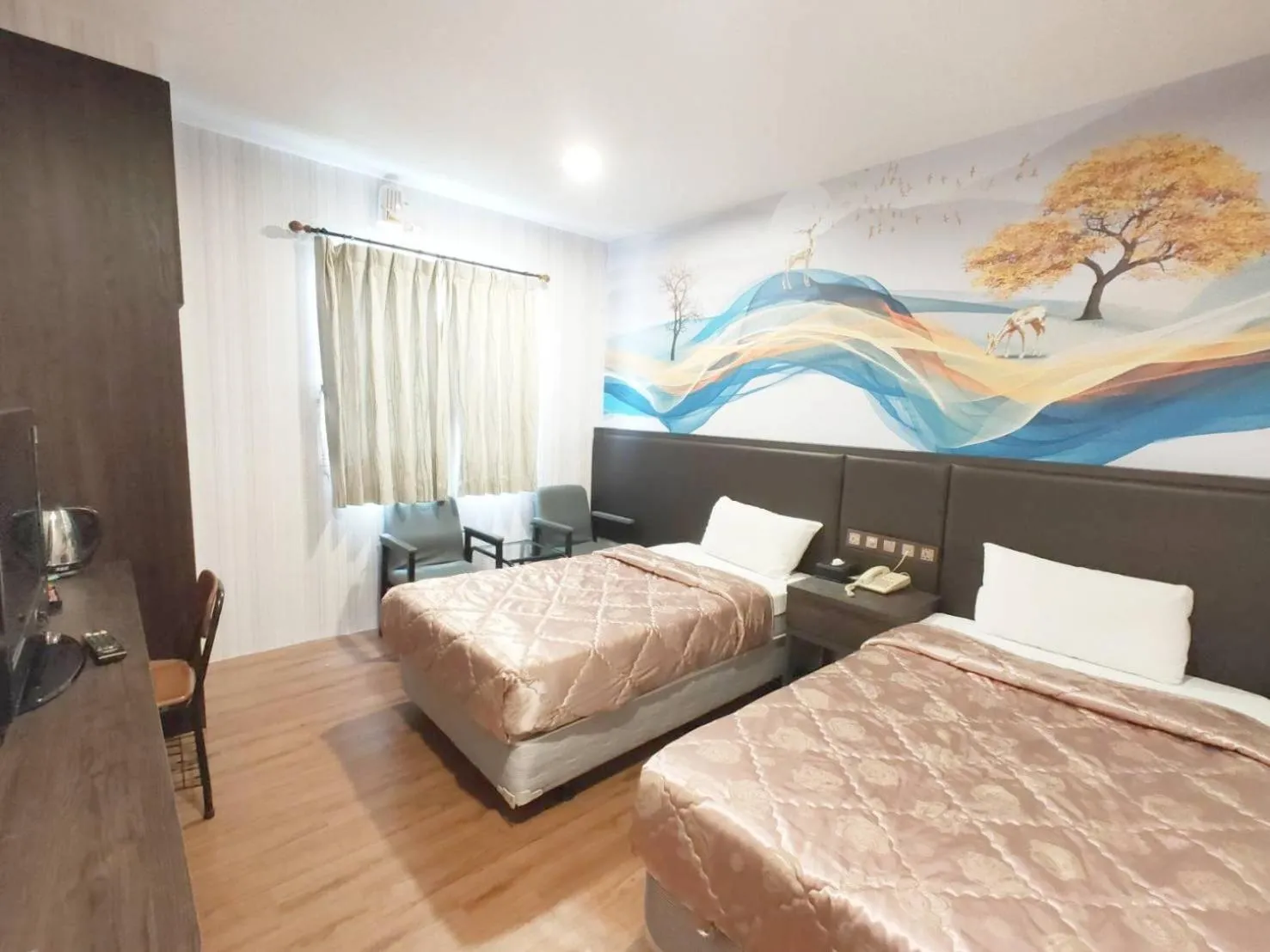 Photo of the whole room, Bed in Royal Business Hotel