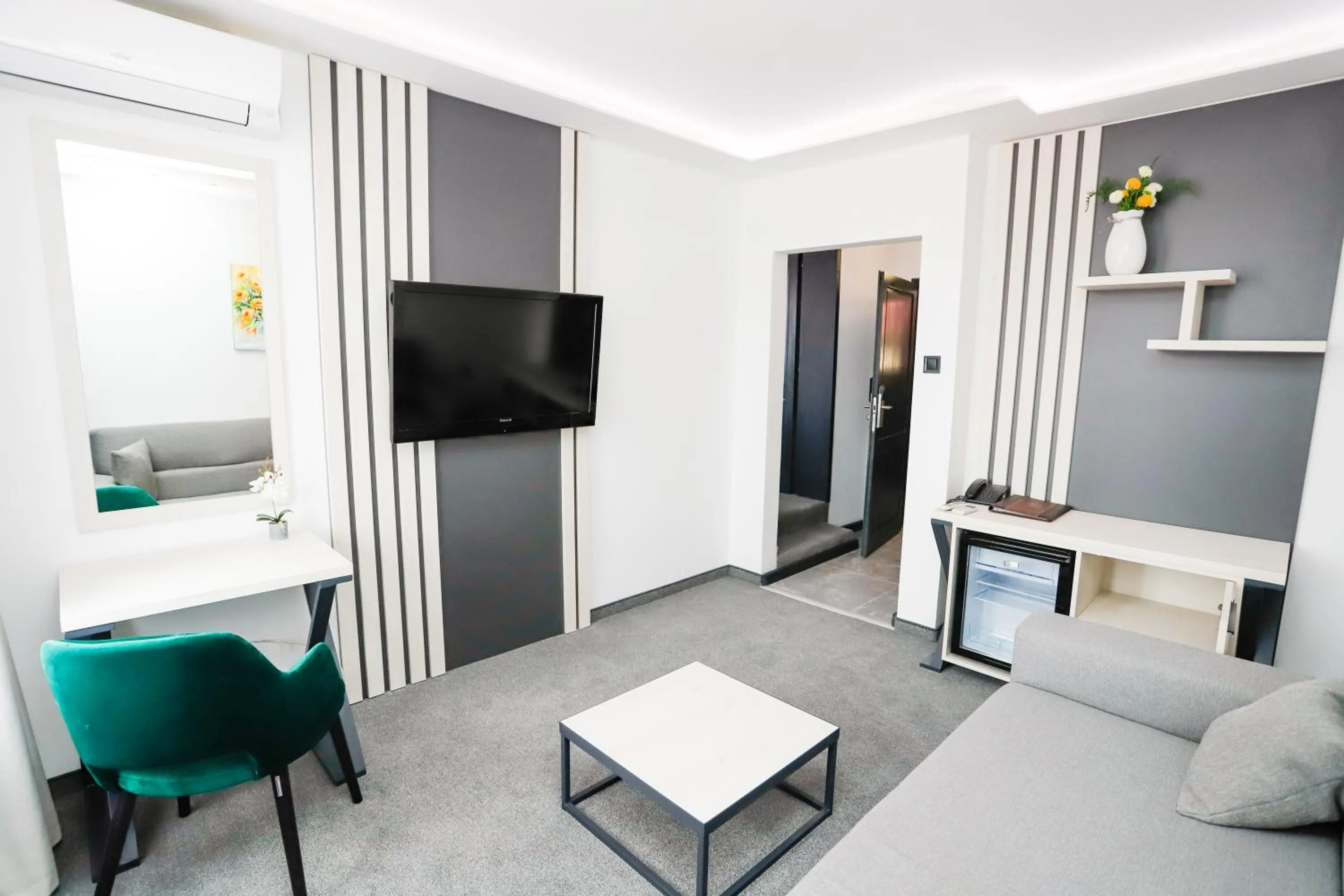 TV and multimedia in Glavatarski Han