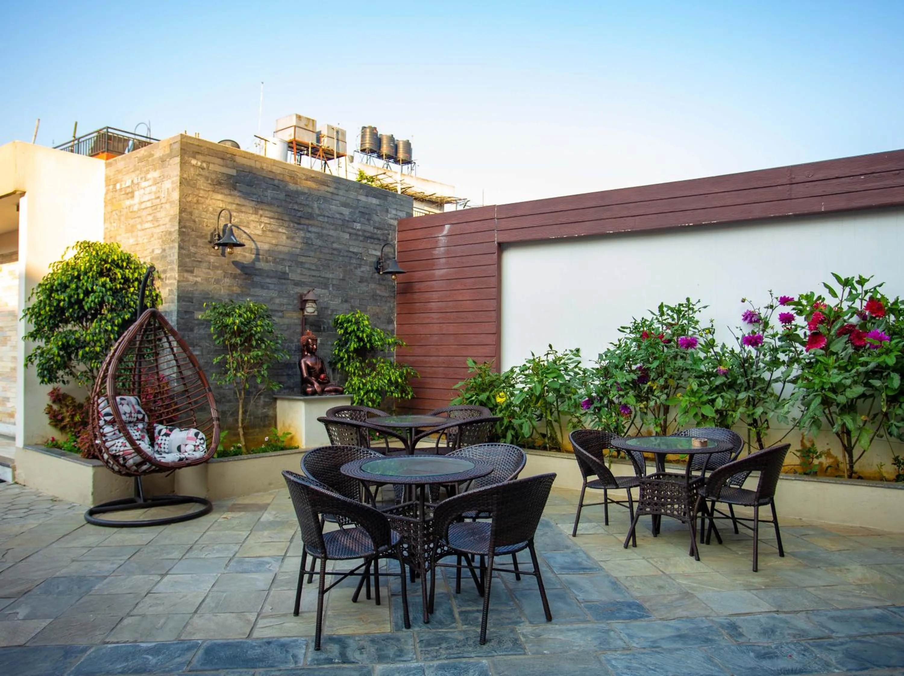 Patio in Hotel Lake Paradise