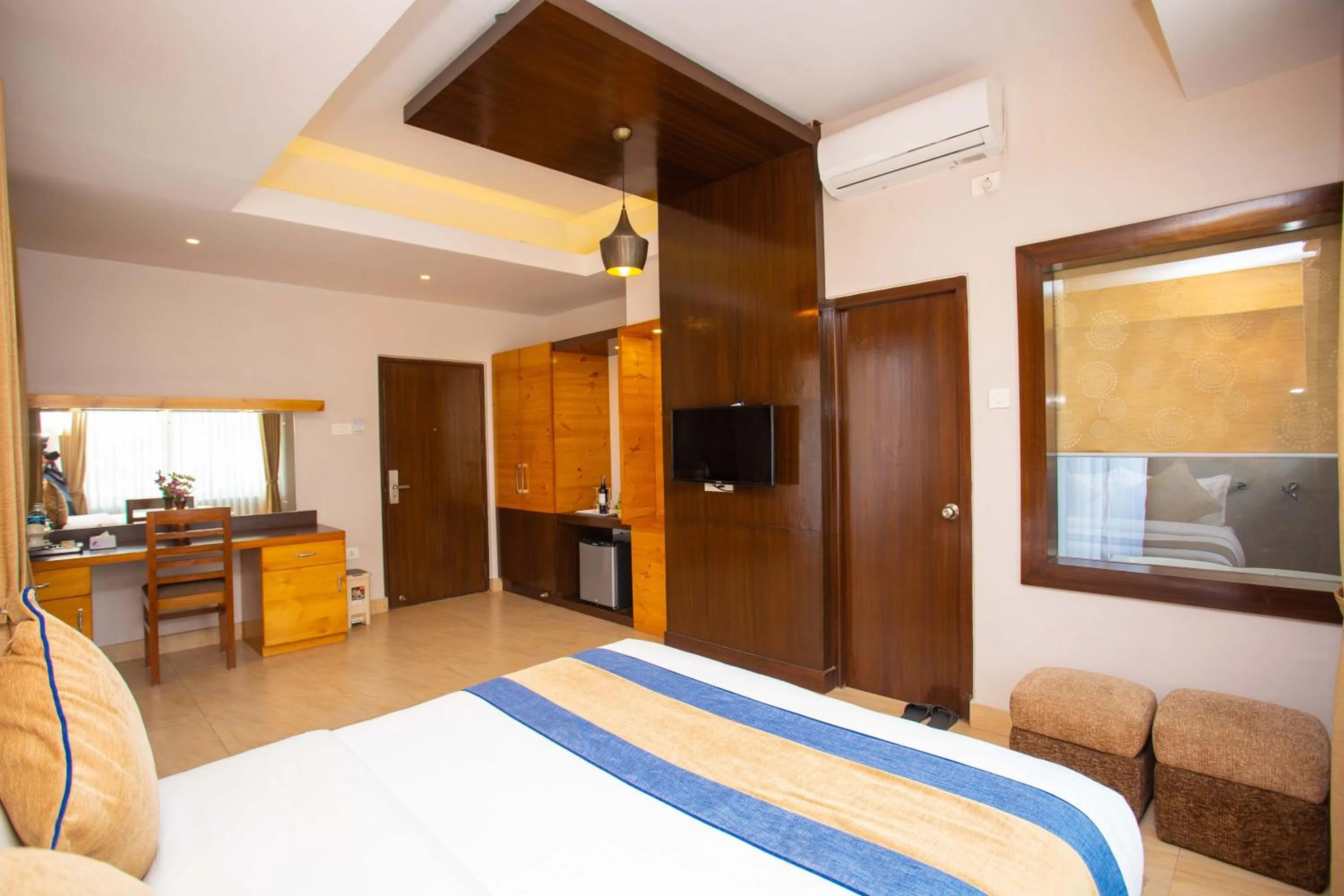 Photo of the whole room, Bed in Hotel Lake Paradise