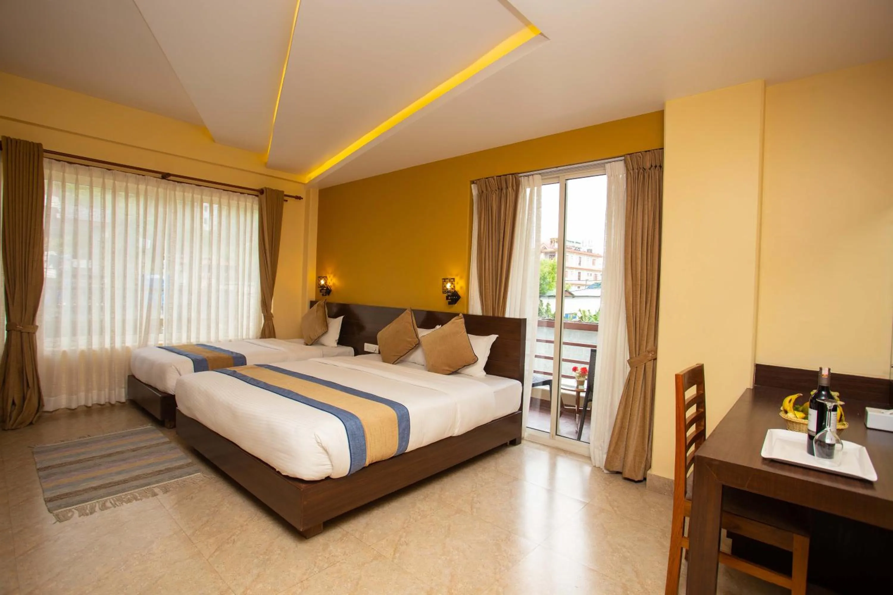 Bedroom, Bed in Hotel Lake Paradise