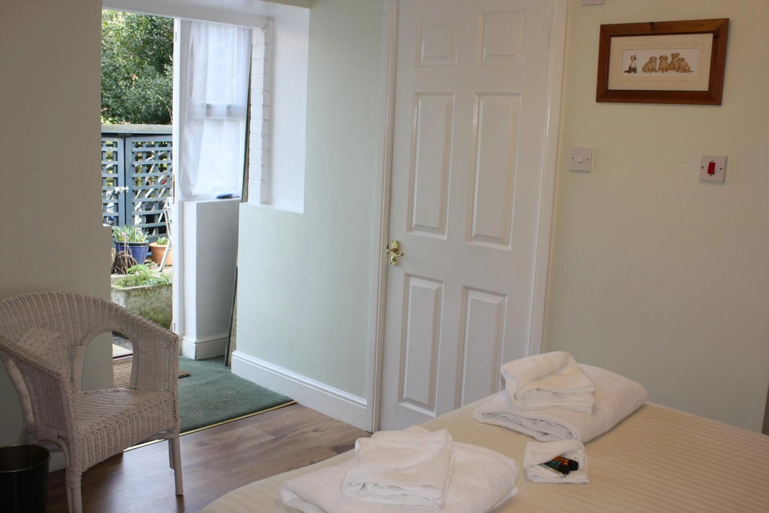 Day, Bed in The Charterhouse