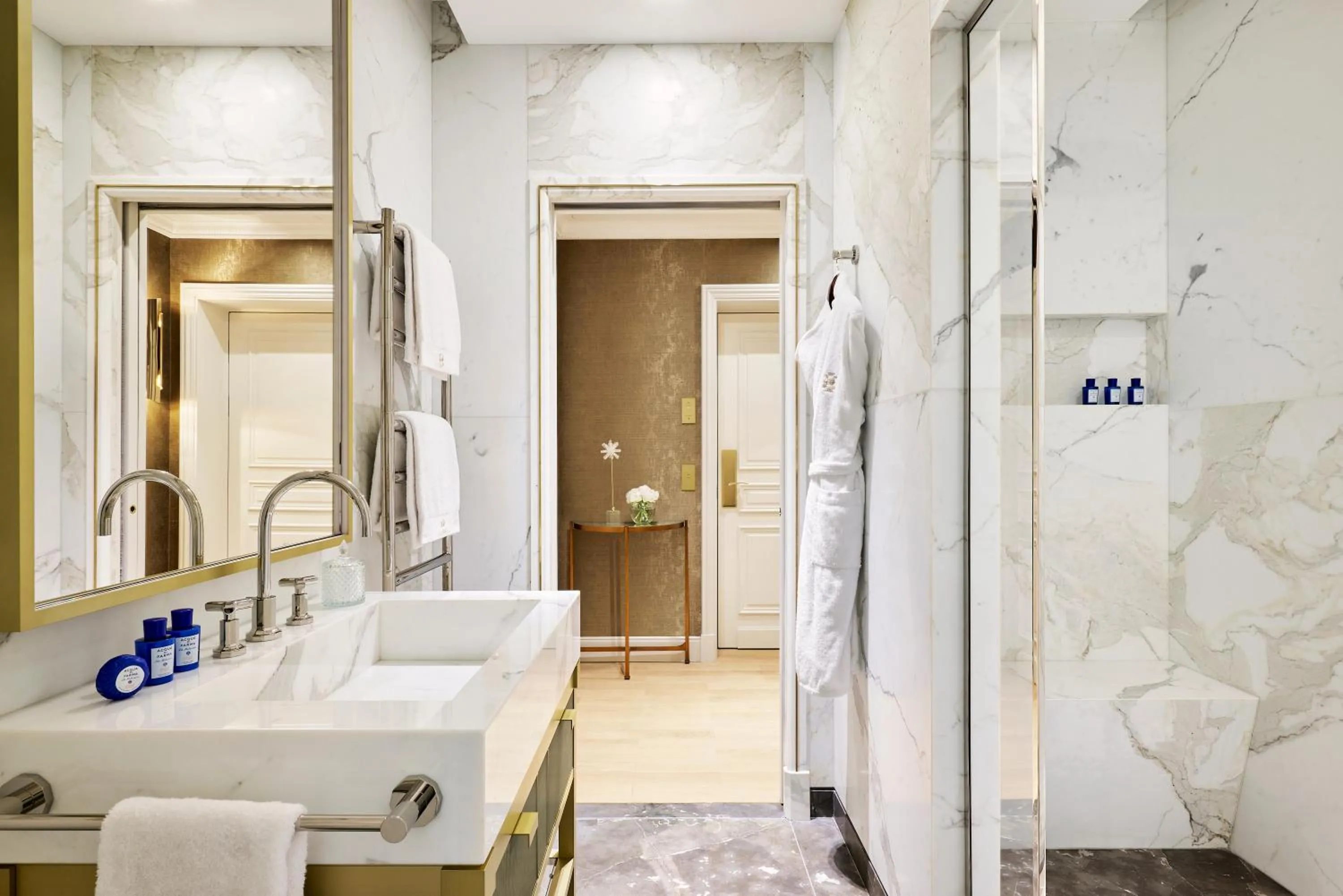 Bathroom in Hôtel Hermitage Monte-Carlo