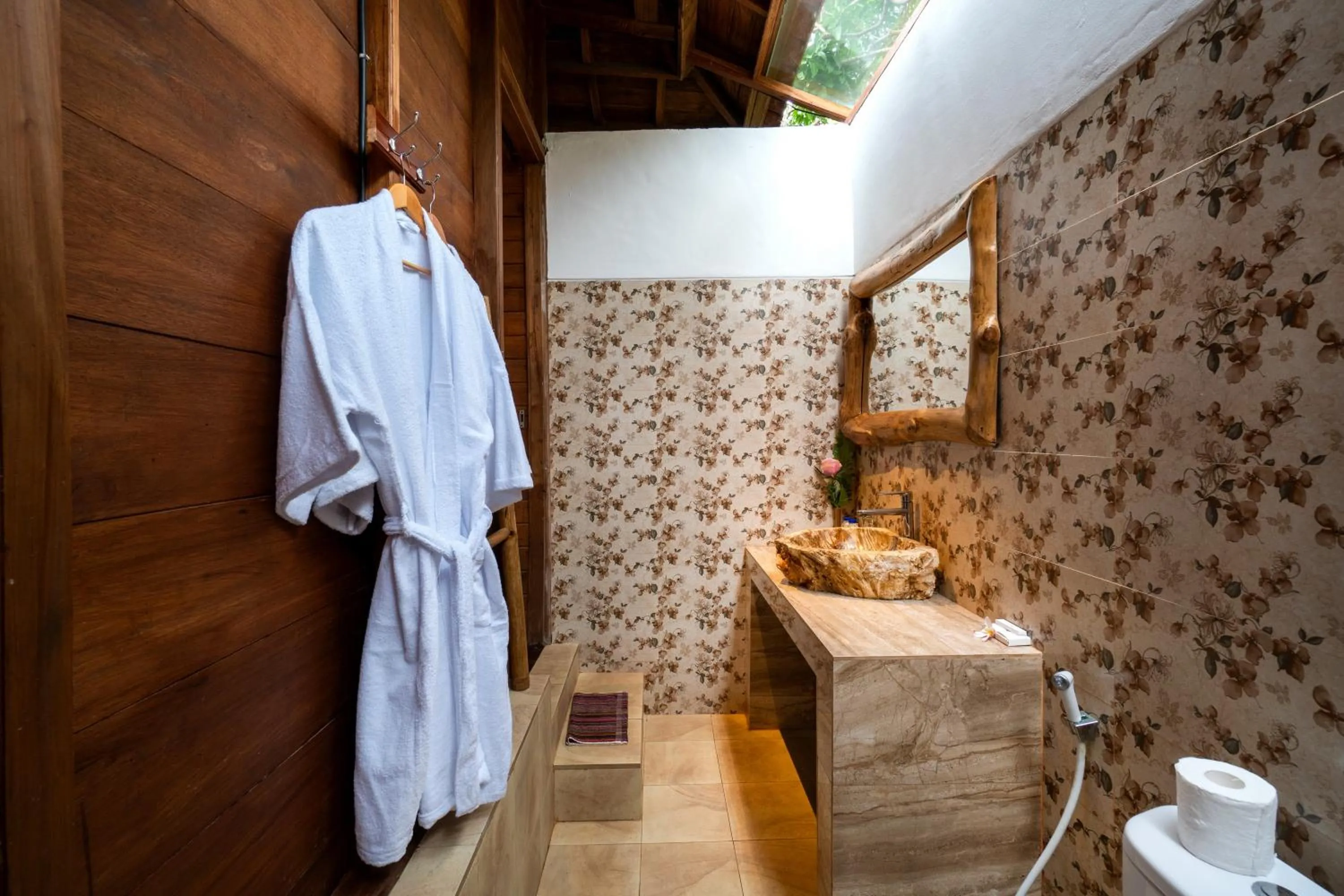 Bathroom in Radiance Sunset Villas Lembongan
