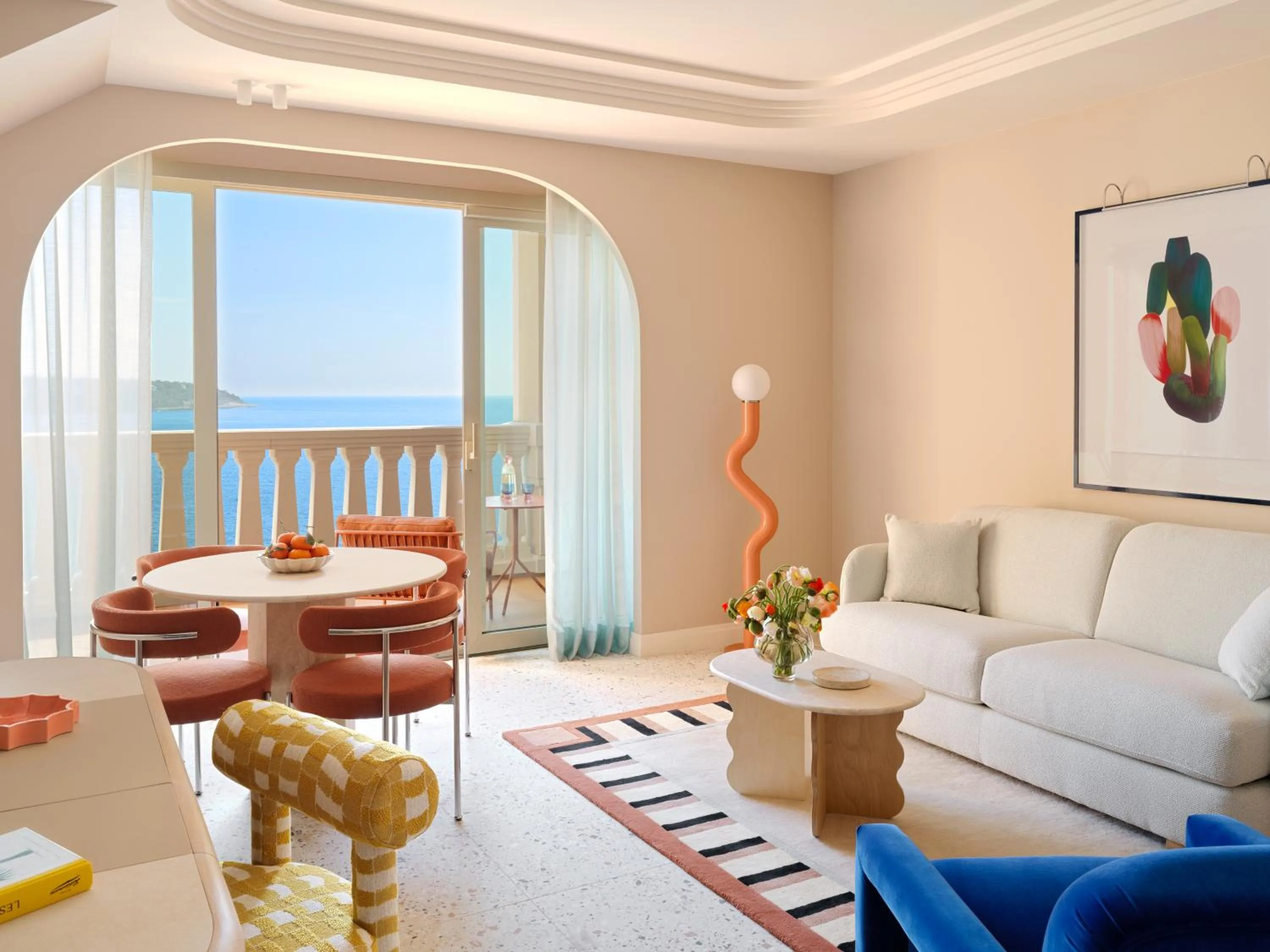 Living room in Monte-Carlo Bay Hotel & Resort