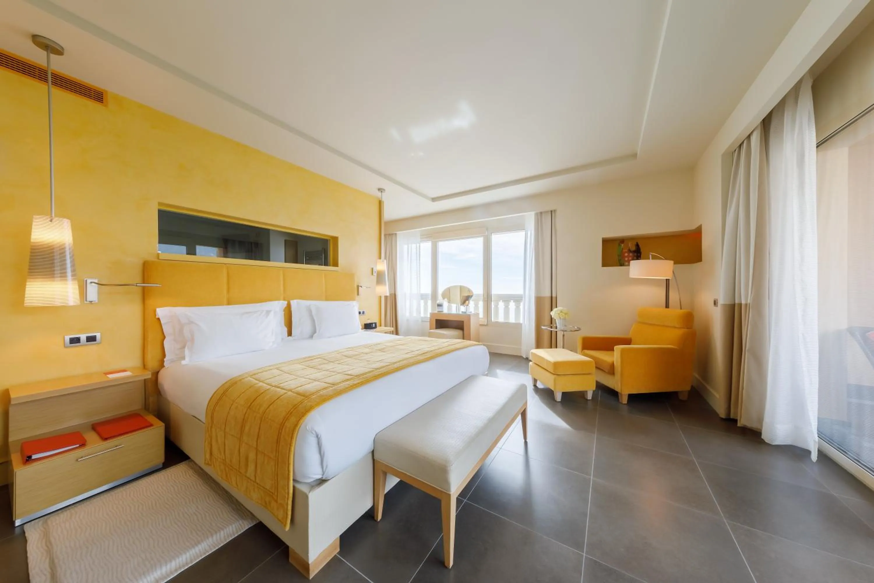 Bedroom, Bed in Monte-Carlo Bay Hotel & Resort