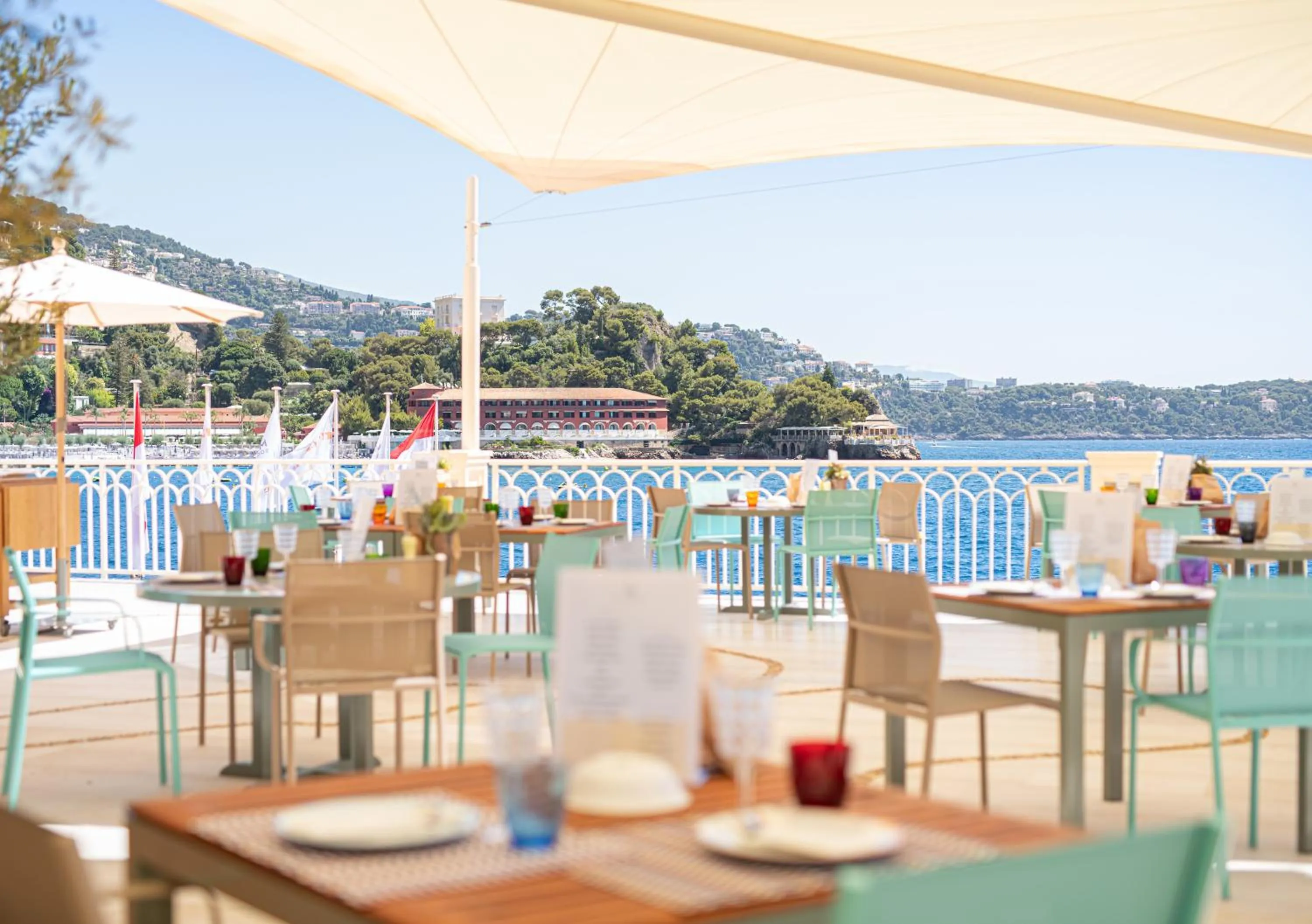 Restaurant/places to eat in Monte-Carlo Bay Hotel & Resort
