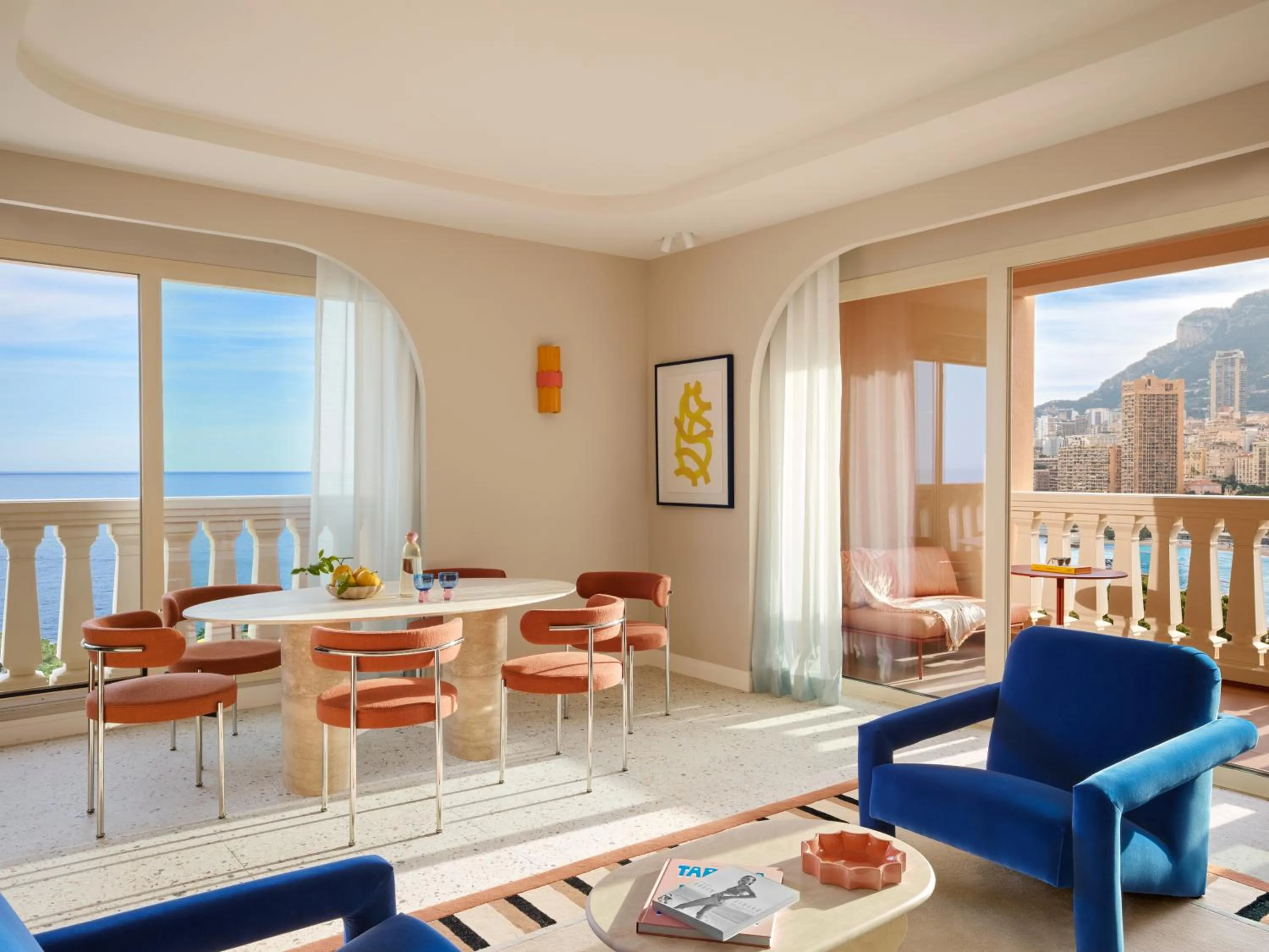 Living room in Monte-Carlo Bay Hotel & Resort