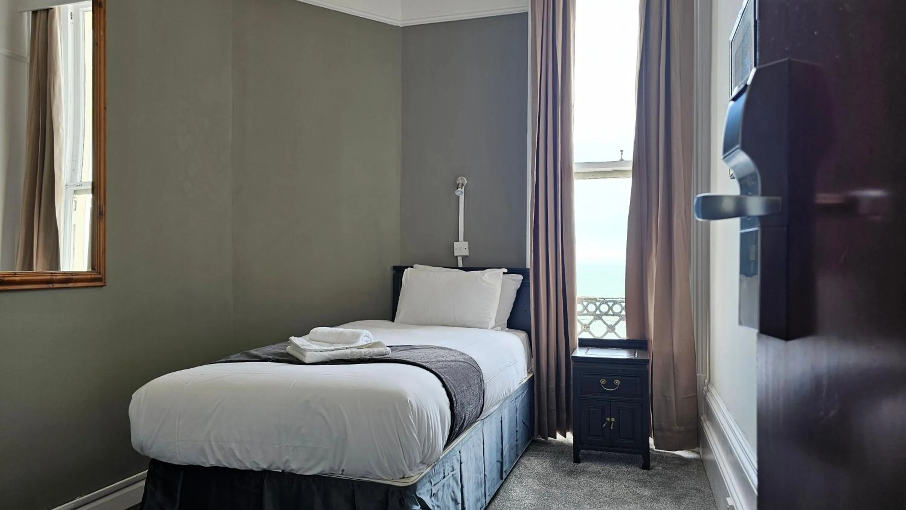 TV and multimedia, Bed in The Strand Hotel