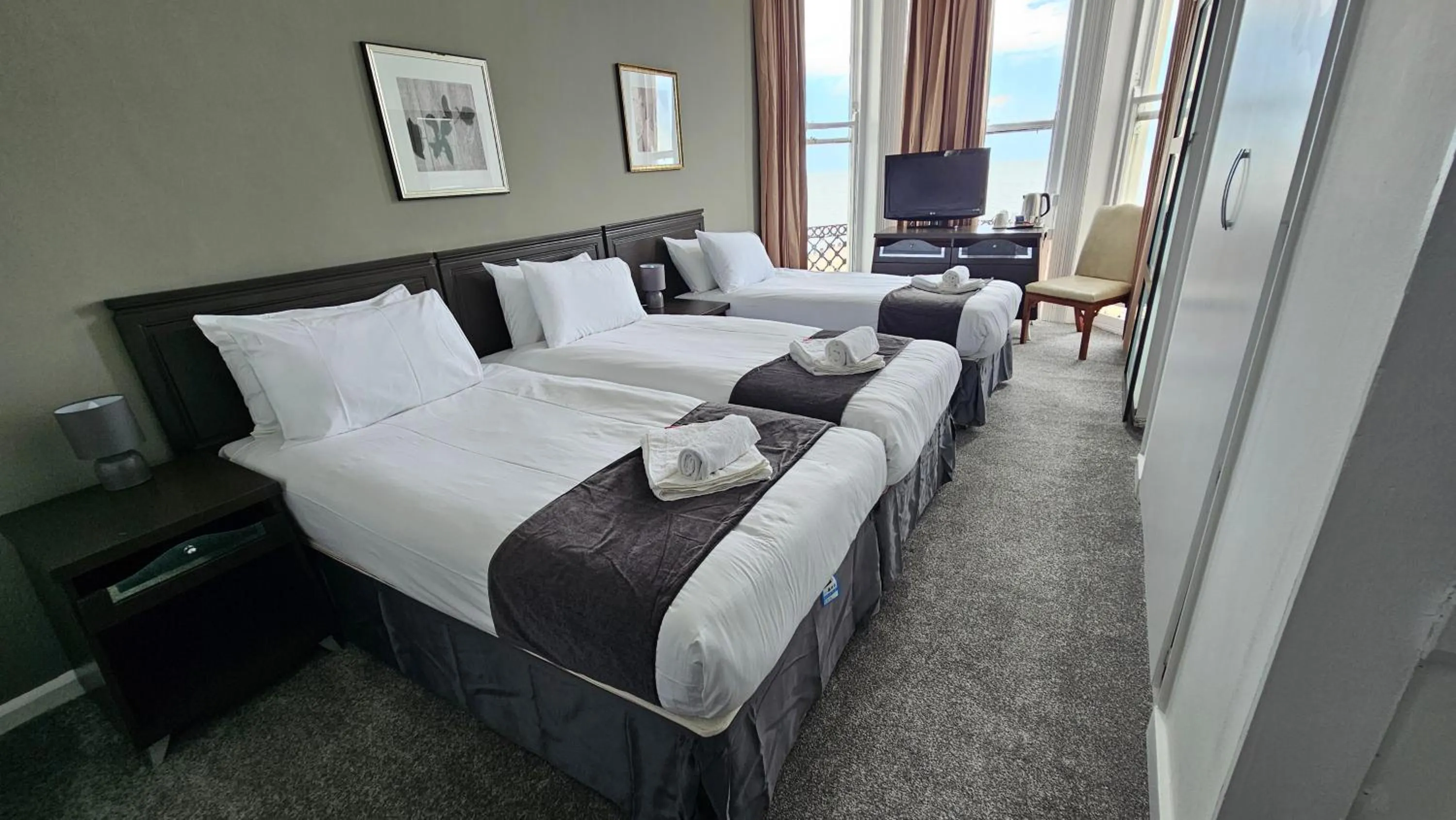 Bedroom, Bed in The Strand Hotel