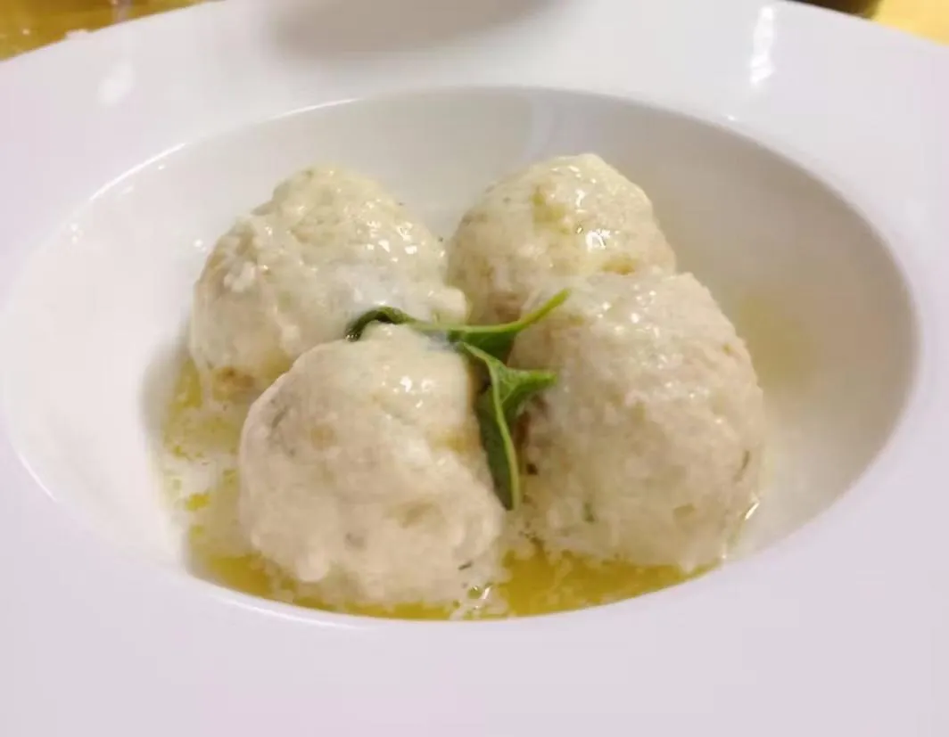 kitchen in Hotel Olimpic