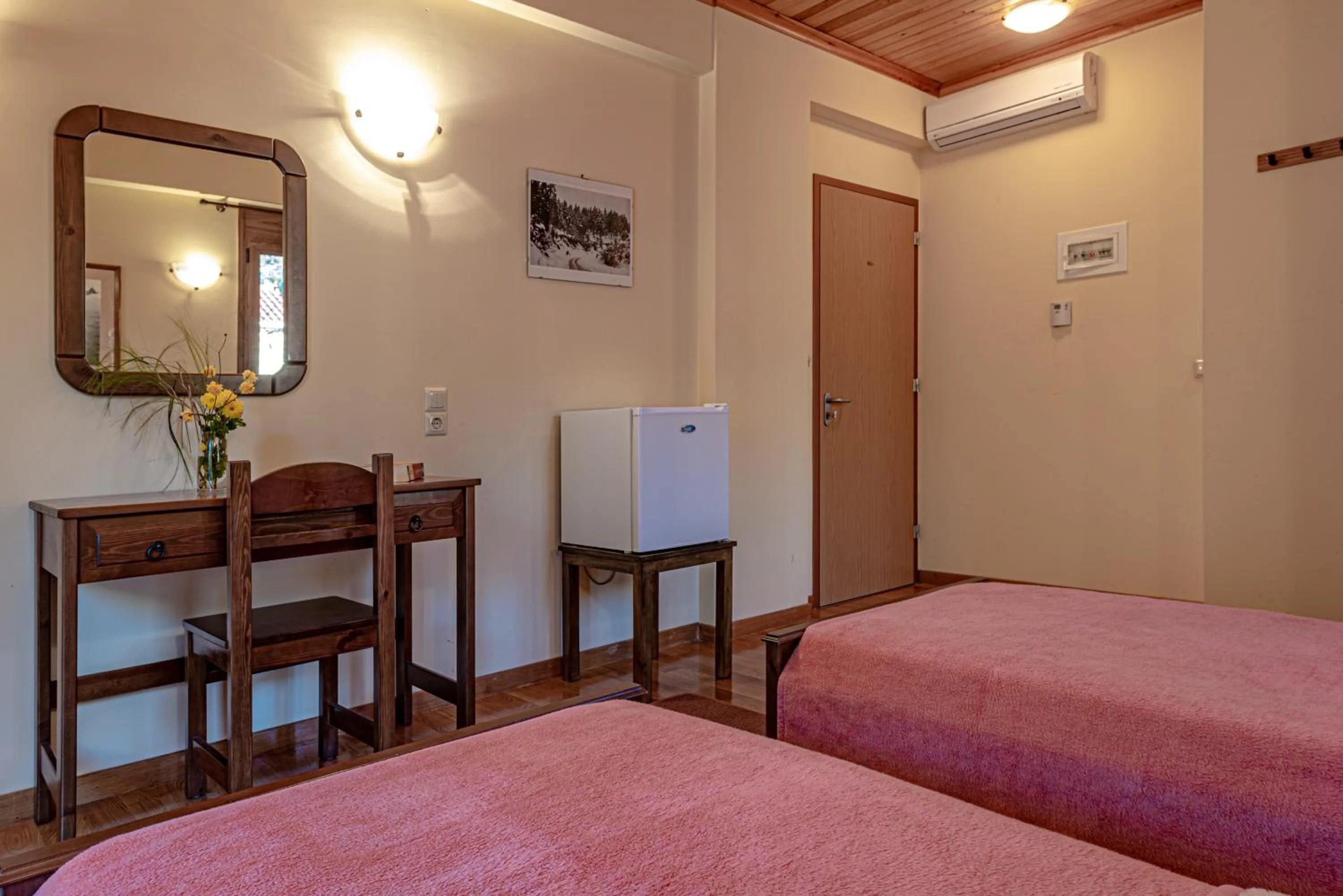 Bed in Xenonas Kypseli