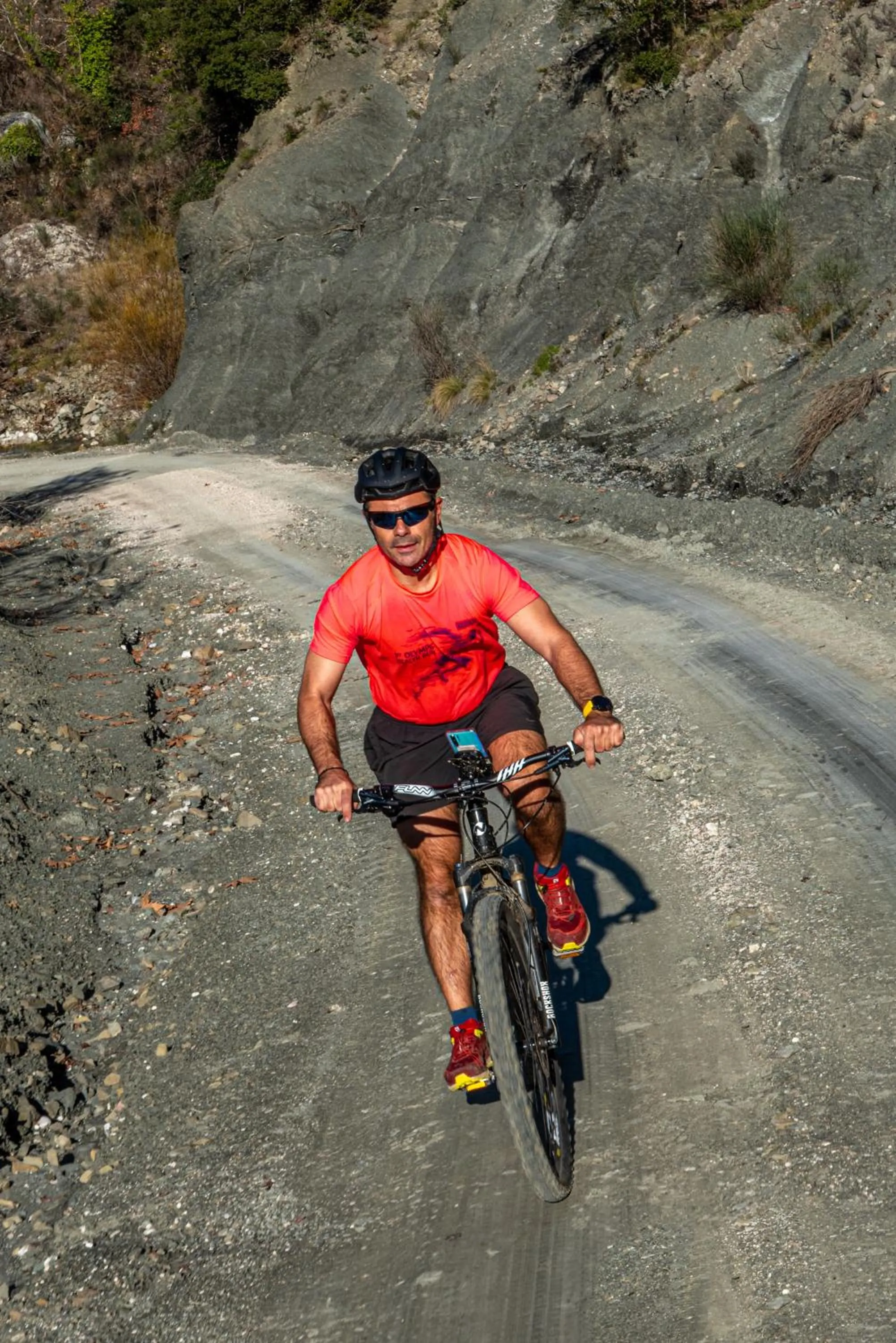 Hiking in Xenonas Kypseli