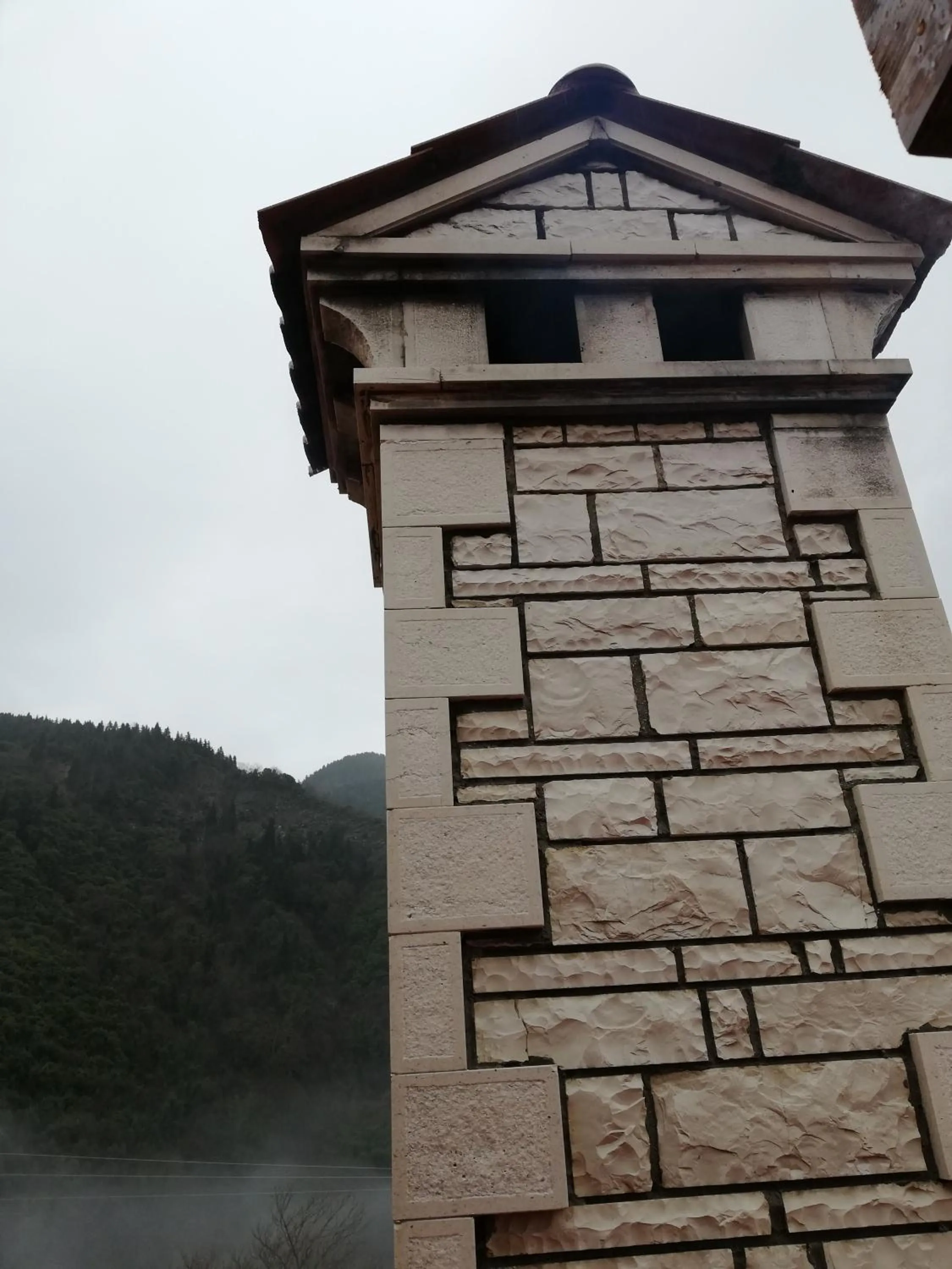 Property building in Xenonas Kypseli