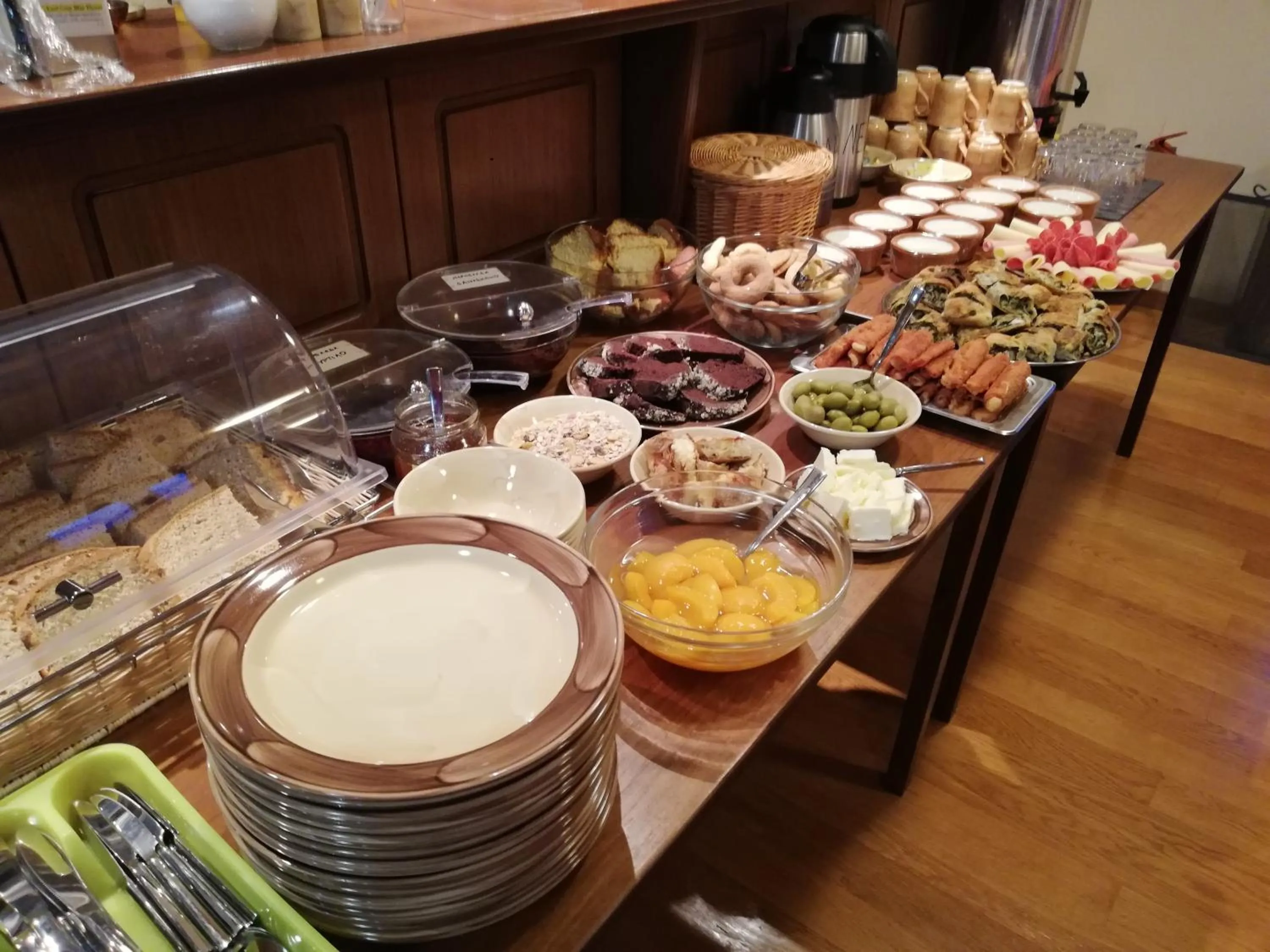 Food and drinks in Xenonas Kypseli