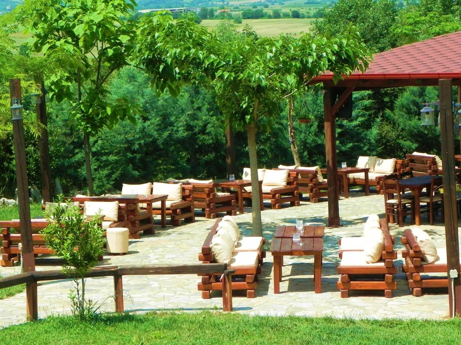 Property building in Metohi