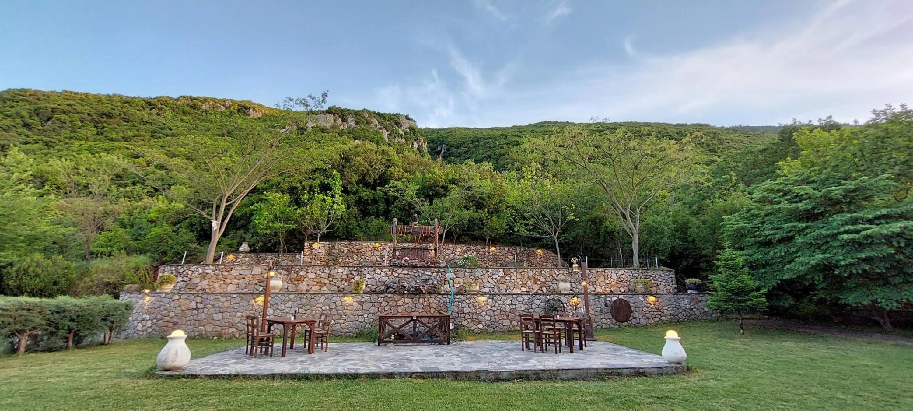 Property building in Metohi