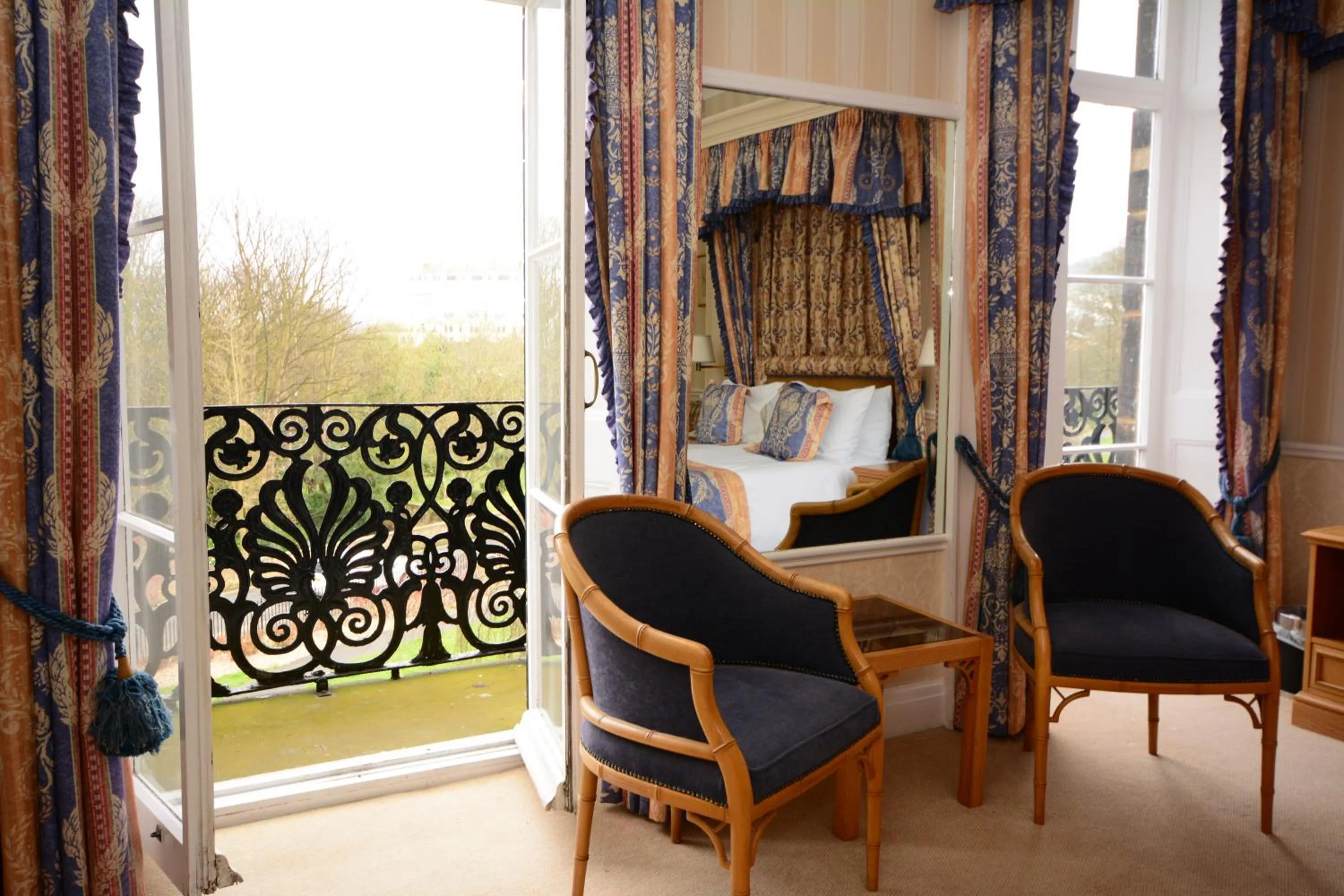 Balcony/Terrace in The Crescent Hotel