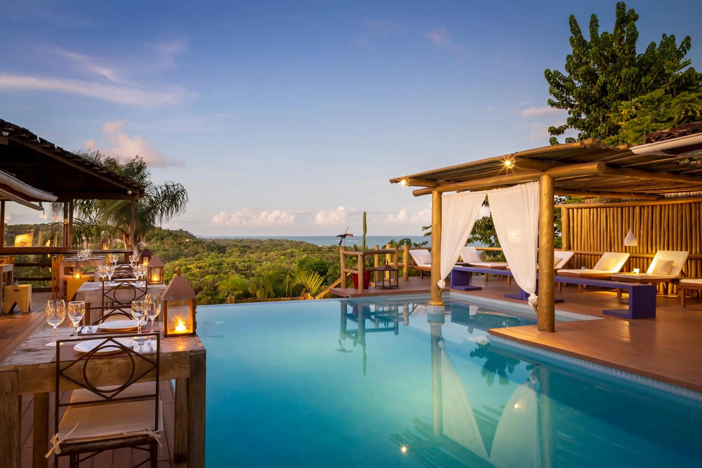 Pool view in Pousada El Gordo
