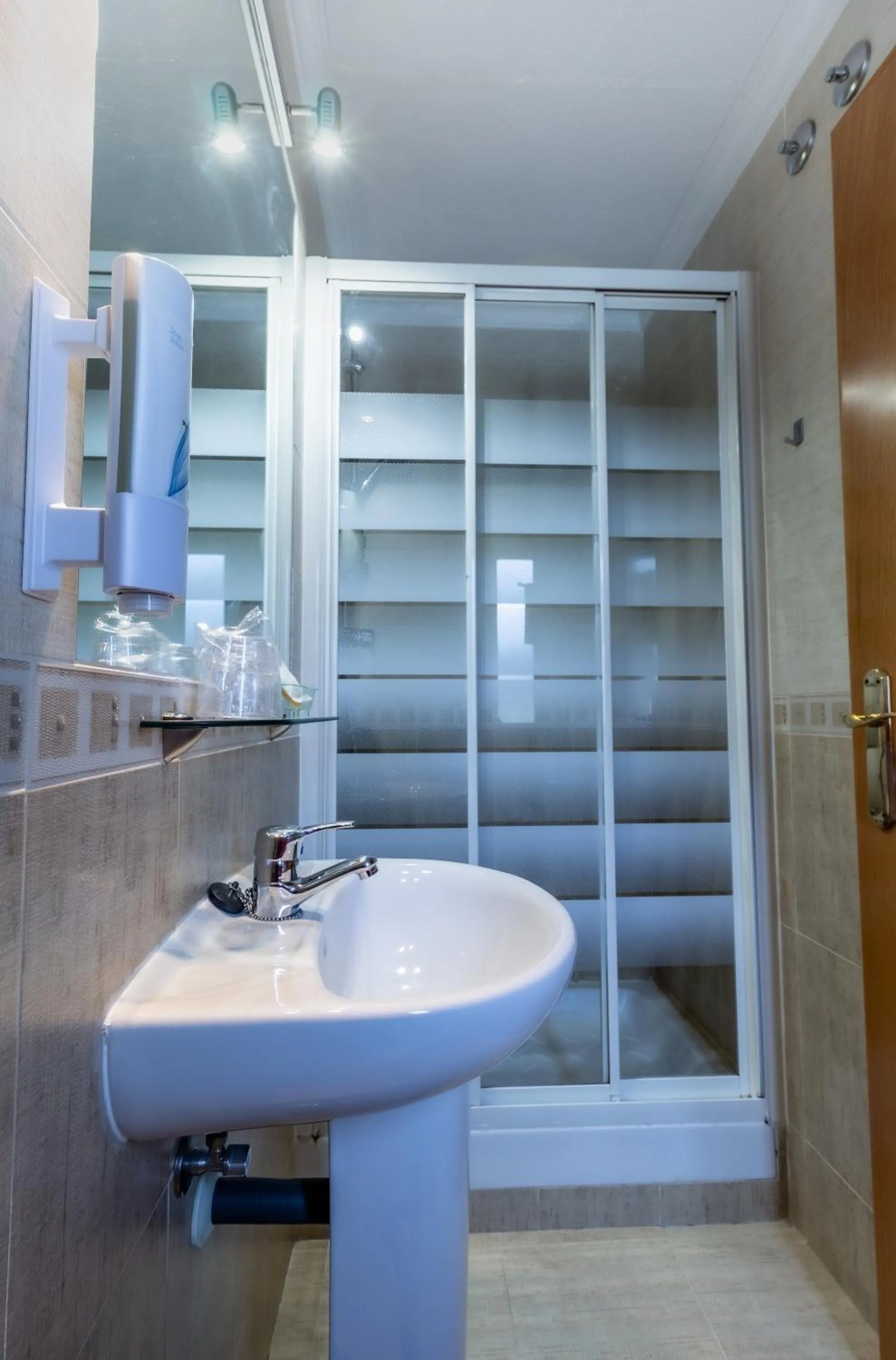 Bathroom in Hostal Rural El Caño by Vivere Stays