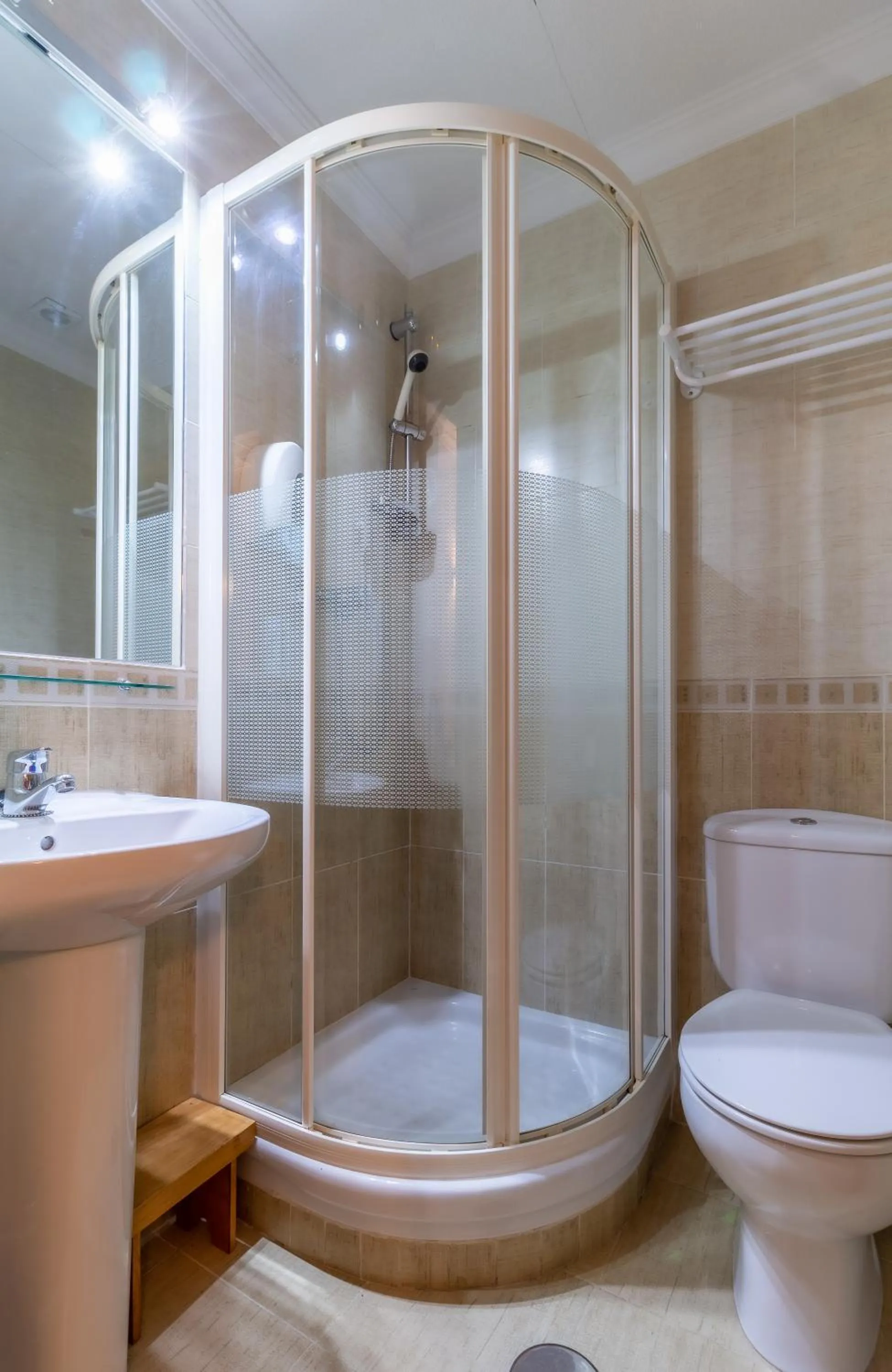 Shower in Hostal Rural El Caño by Vivere Stays