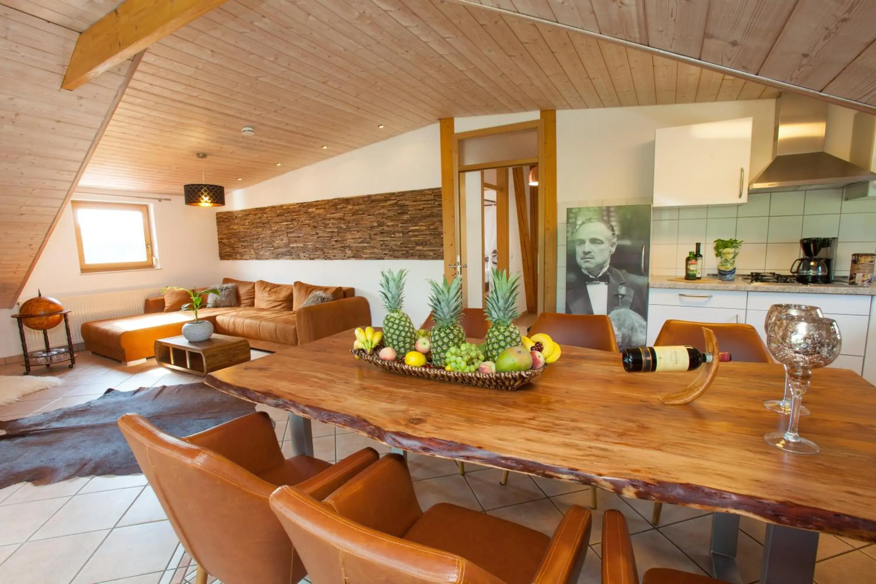 Residenz Cheval - Bond Residence mit Sauna - Friedrichshafen - Bodensee Residenz Cheval - Bond Residence mit Sauna - Friedrichshafen - Bodensee