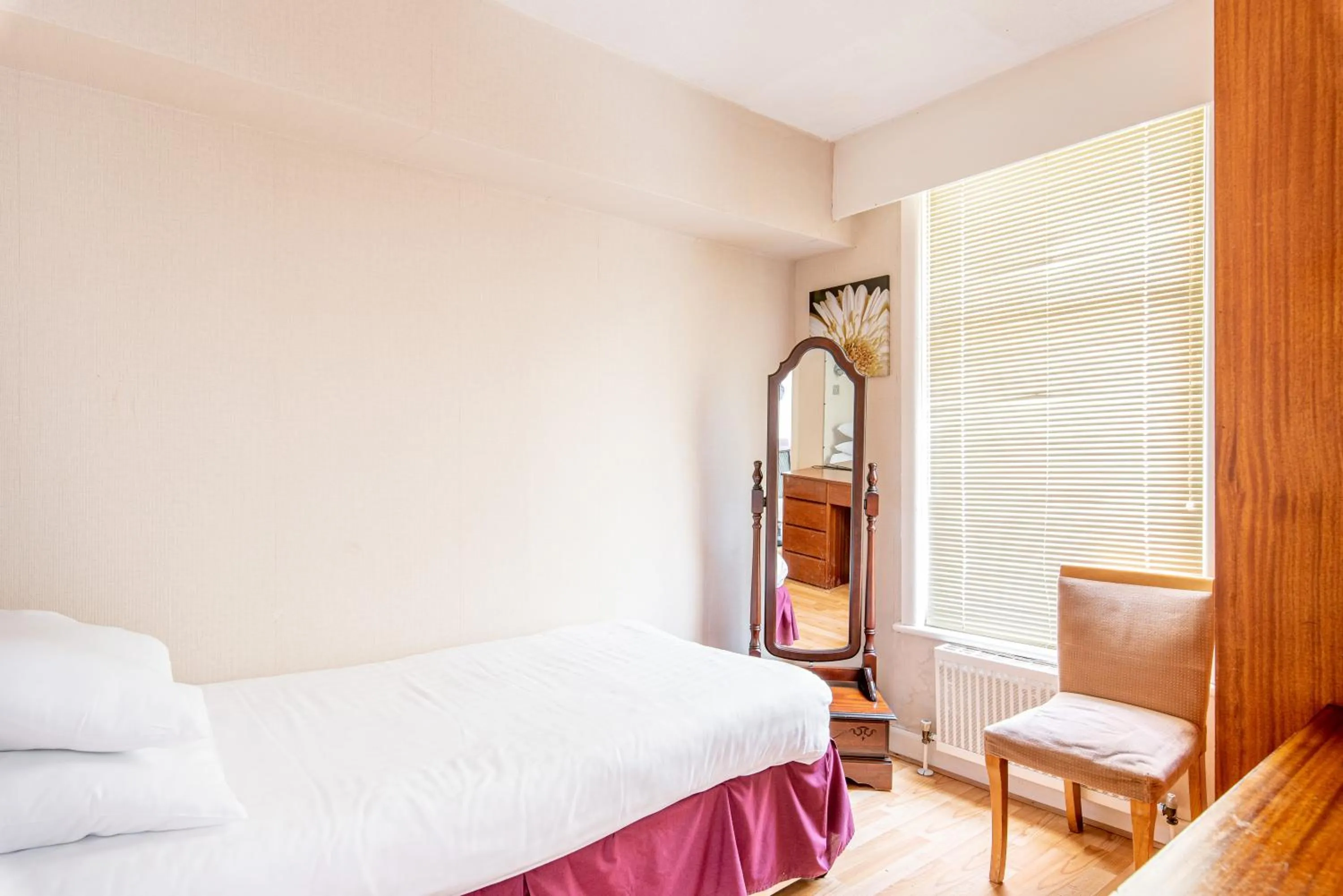 Bedroom, Bed in The Headlands