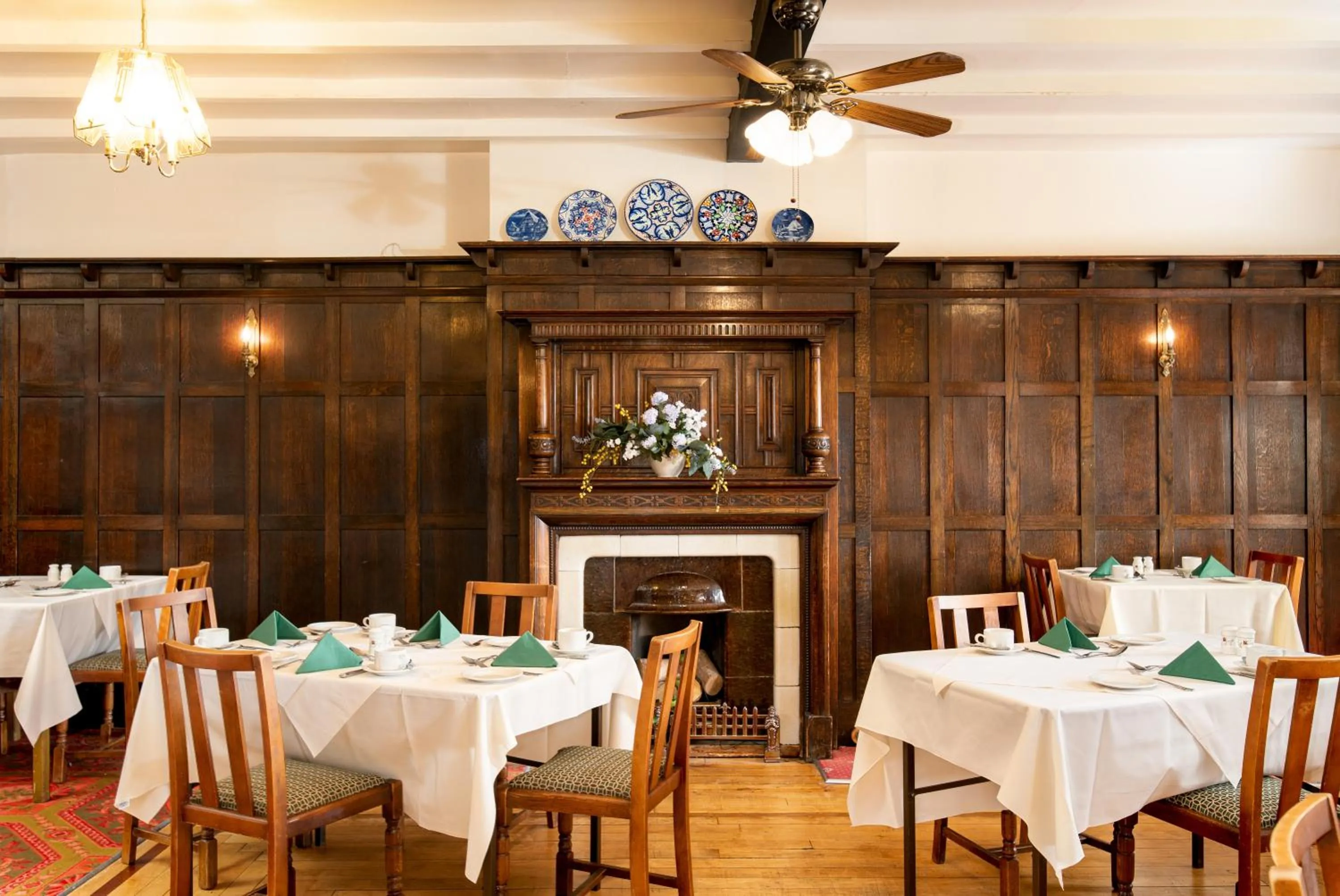 Restaurant/places to eat in The Headlands