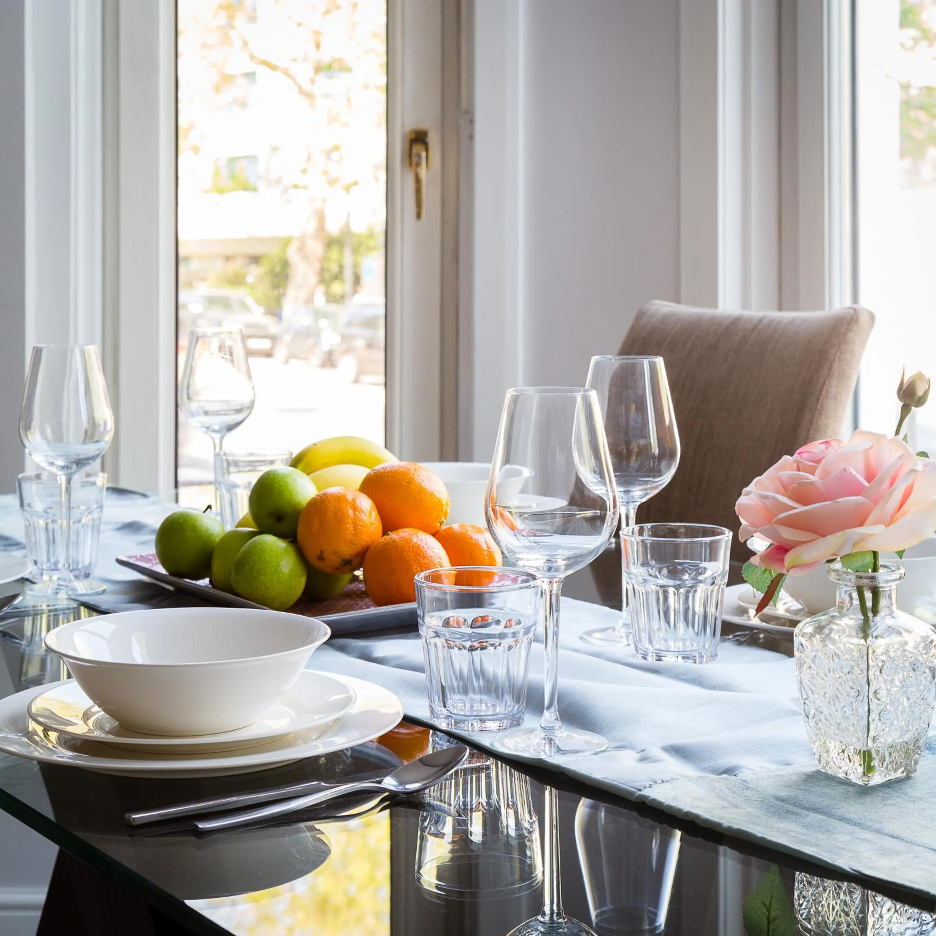 Dining area in Cromwell road apartments