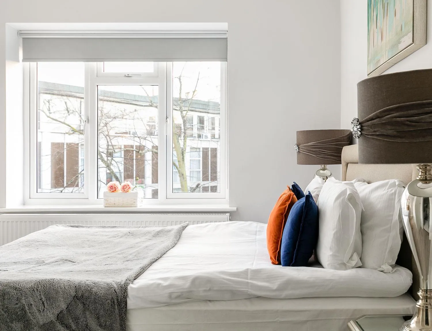 Bedroom, Bed in Cromwell road apartments