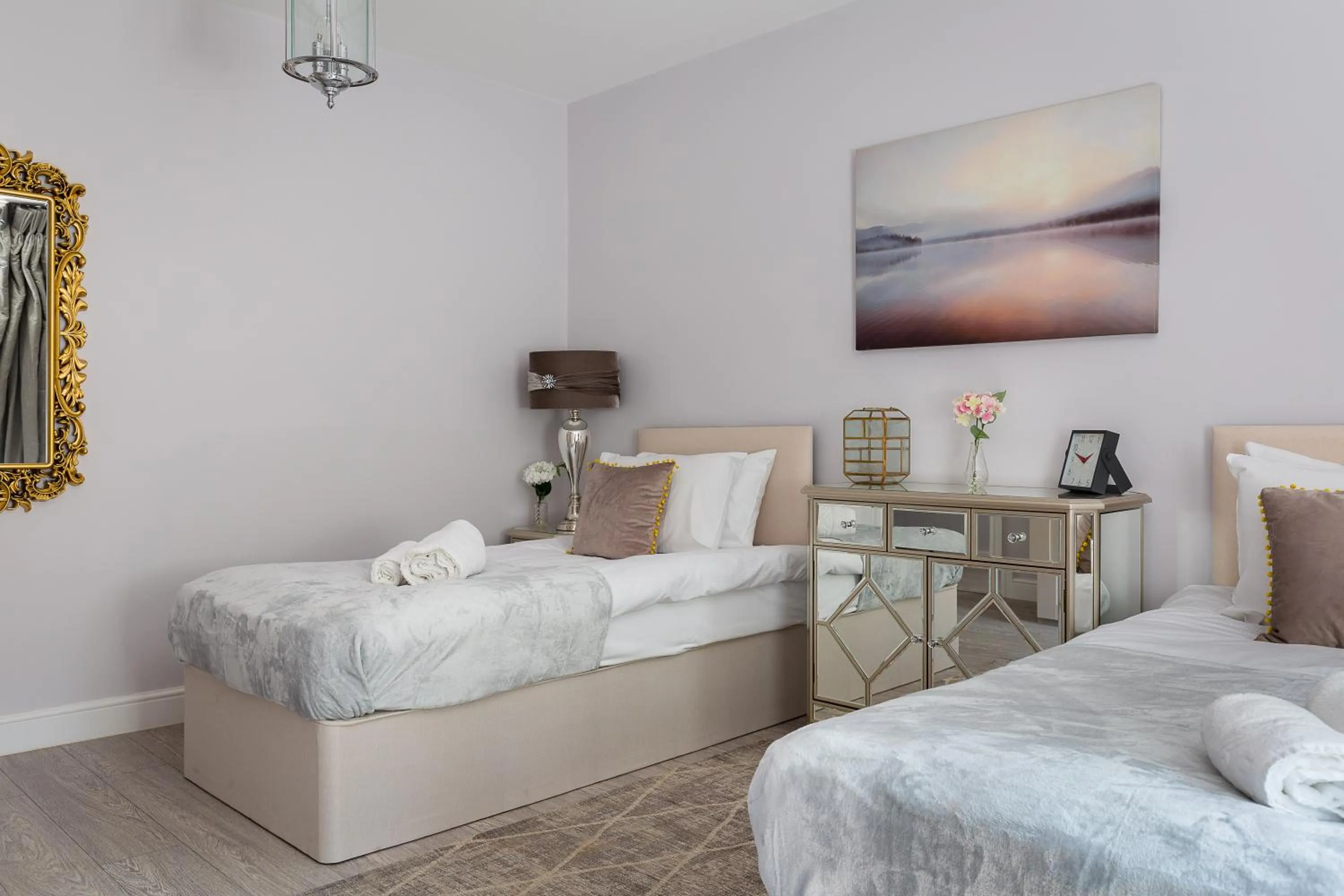 Bedroom, Bed in Cromwell road apartments