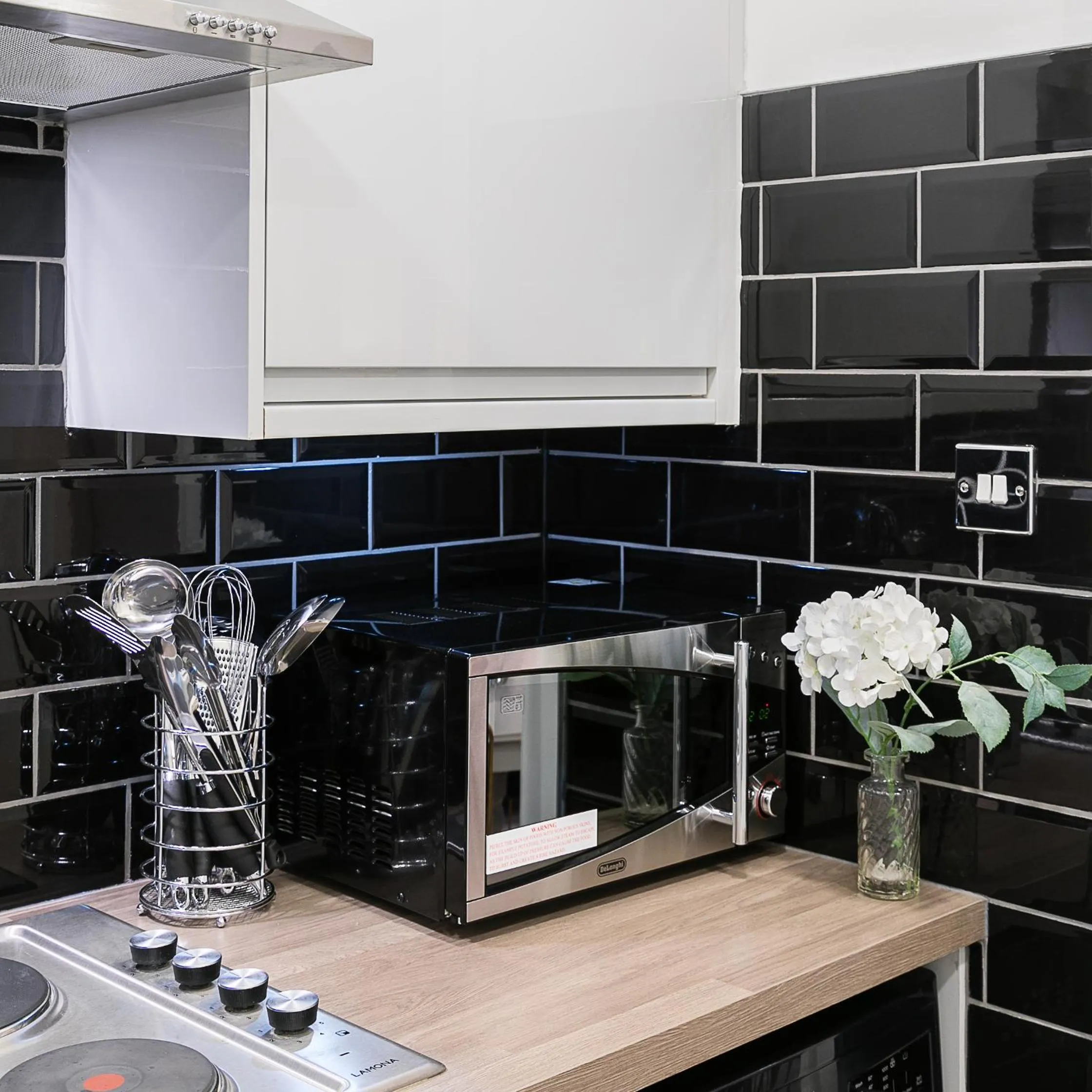 Kitchen or kitchenette in Cromwell road apartments