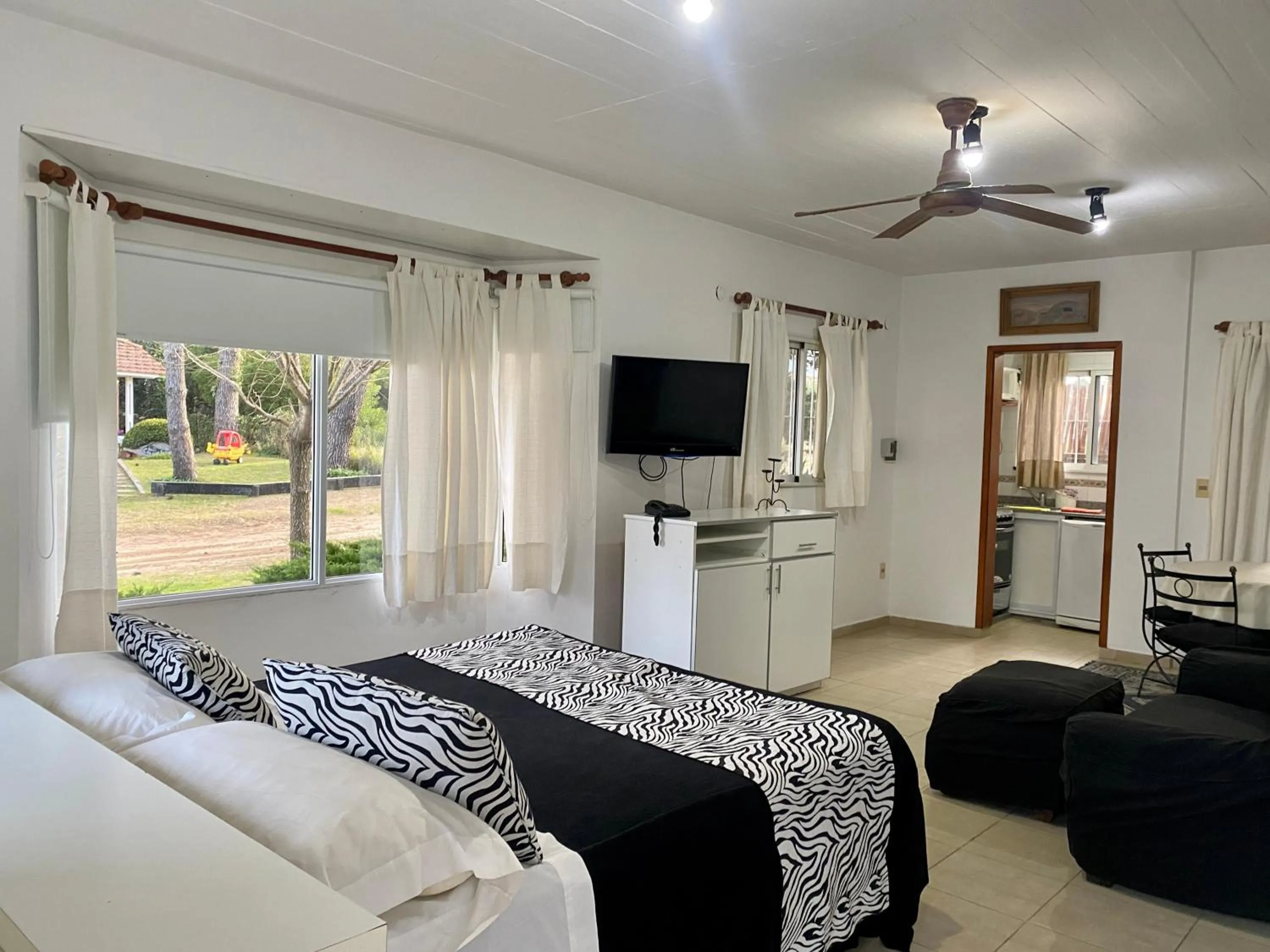 Bed in Apart & Hotel Neptuno