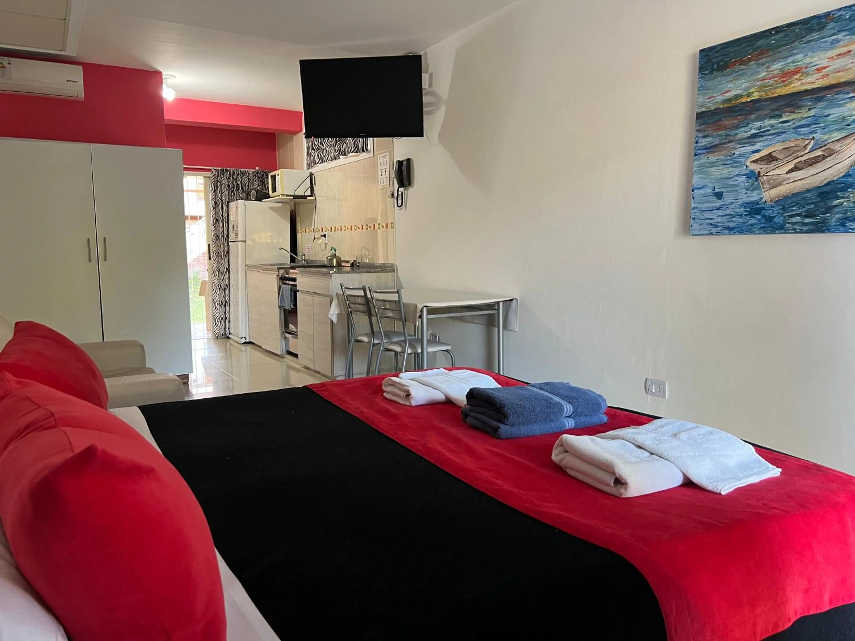 Bed in Apart & Hotel Neptuno