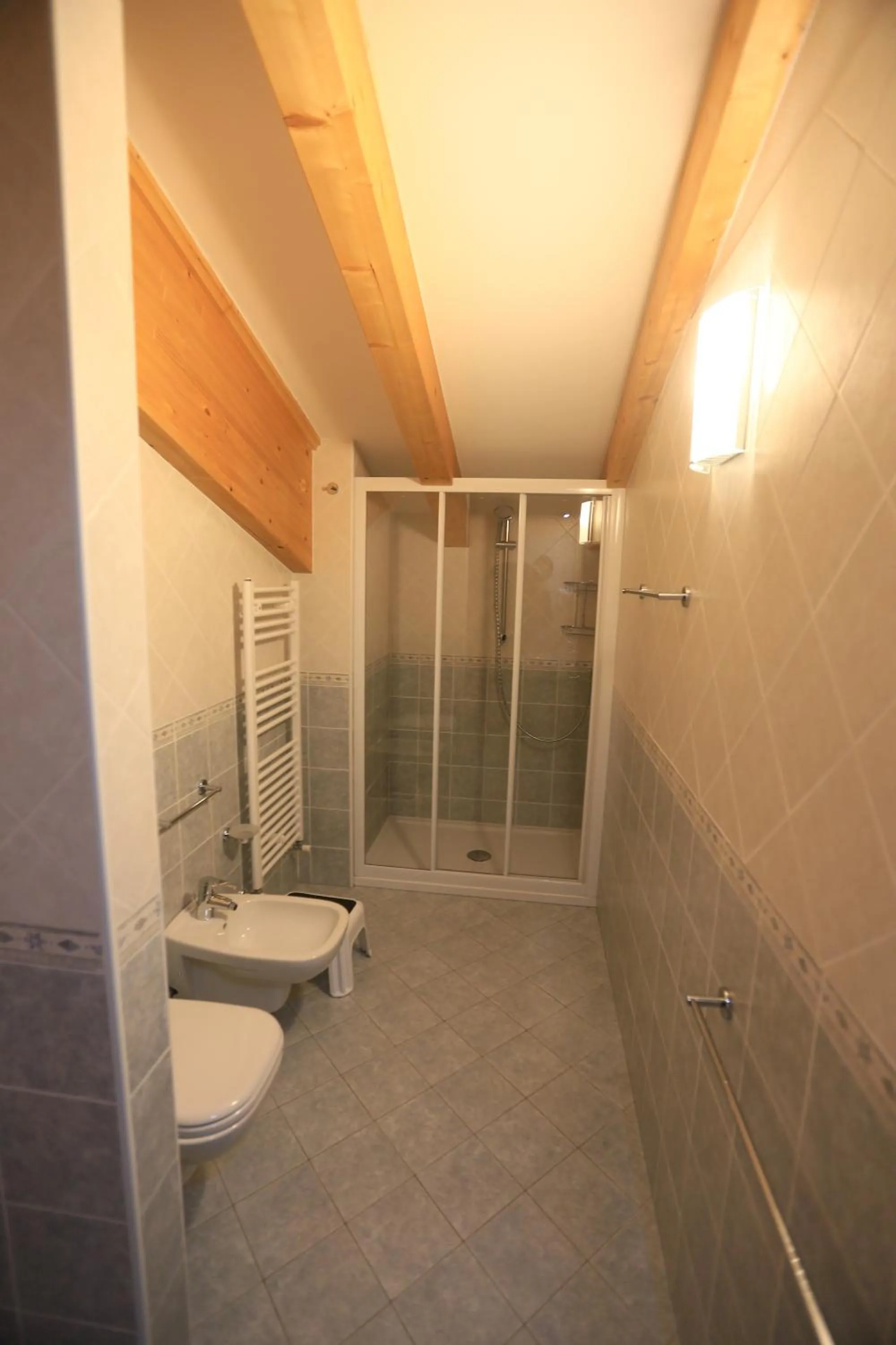 Shower in Hotel Miramonti