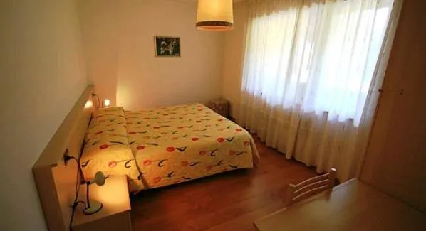 Bedroom, Bed in Hotel Miramonti