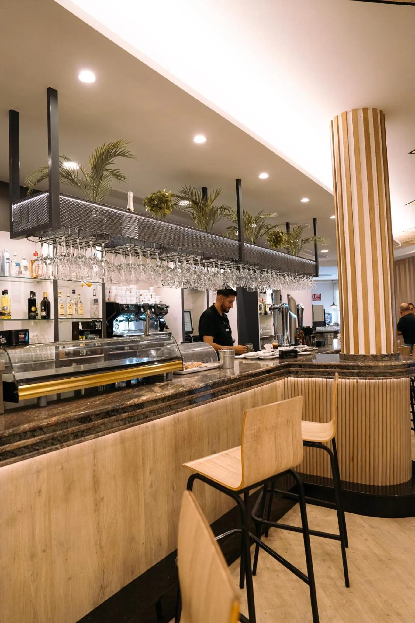 Lounge or bar in Hospedium Hotel Triana