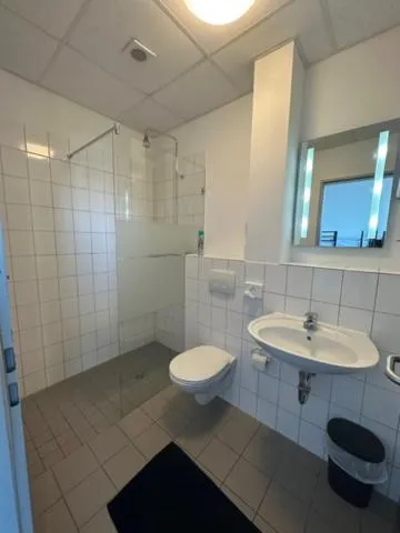 Shower in Arena Hostel & Monteurzimmer