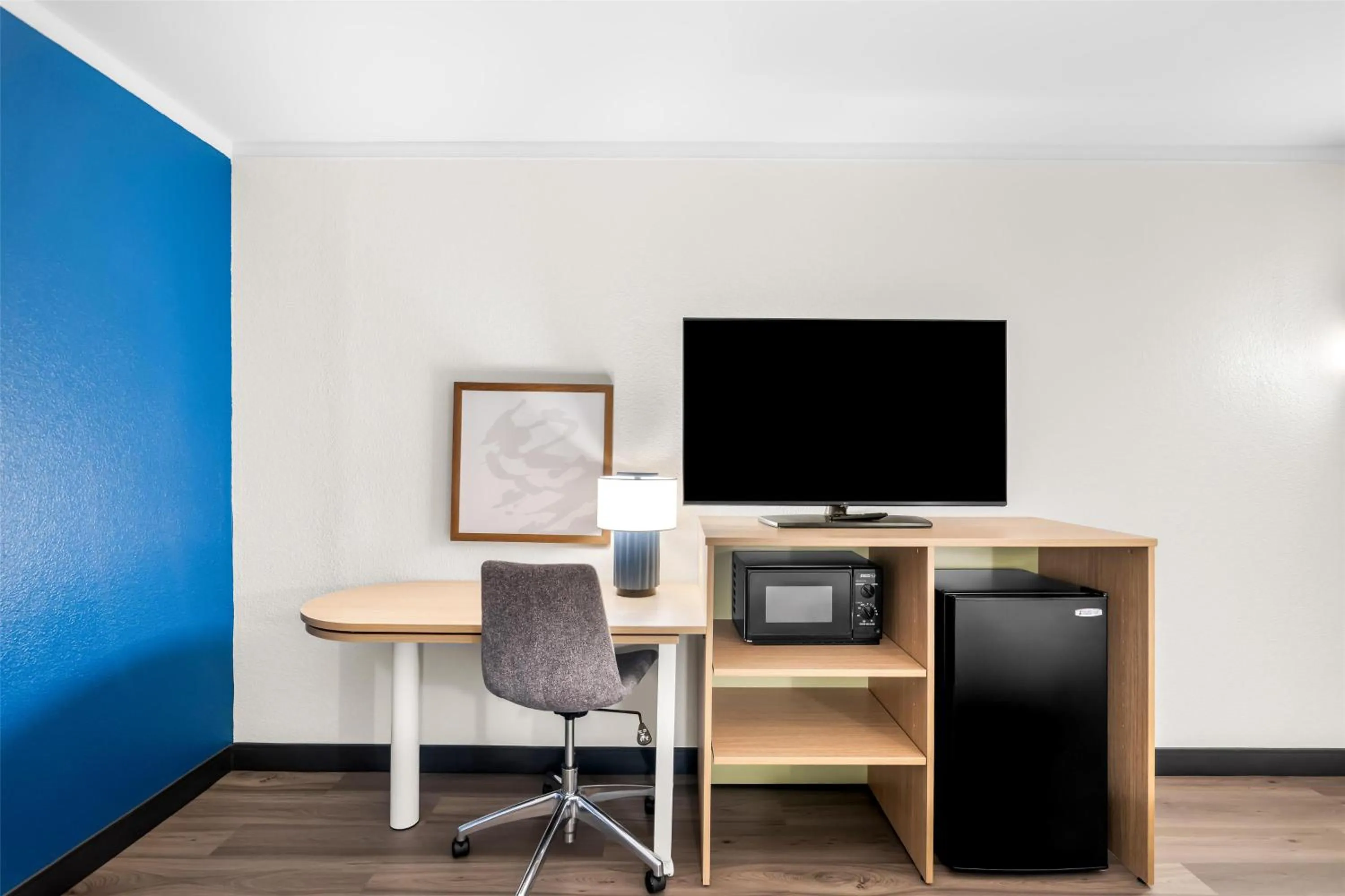 Bedroom in Spark by Hilton Roanoke Civic Center