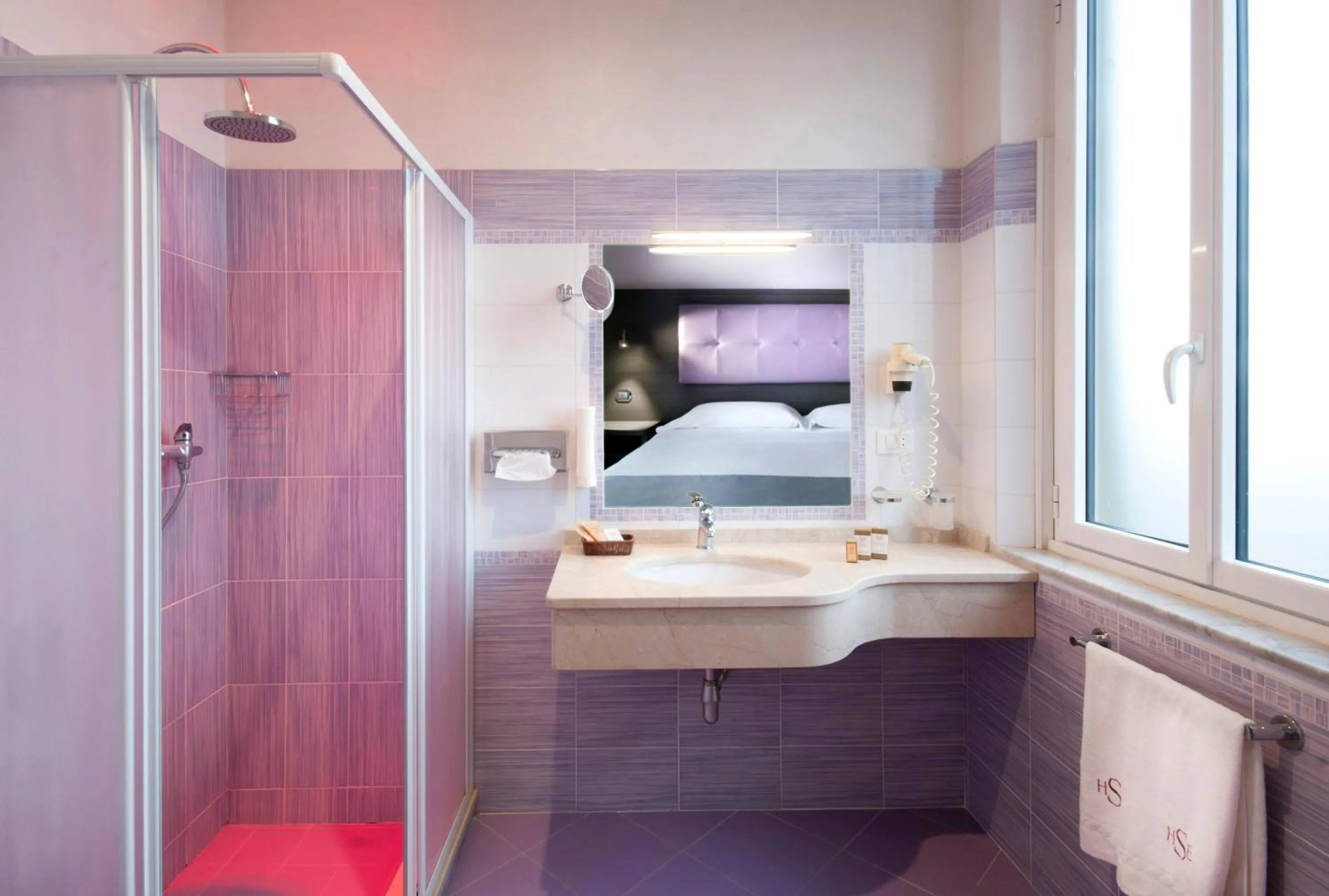 Bathroom, Bed in Hotel Settentrionale Esplanade