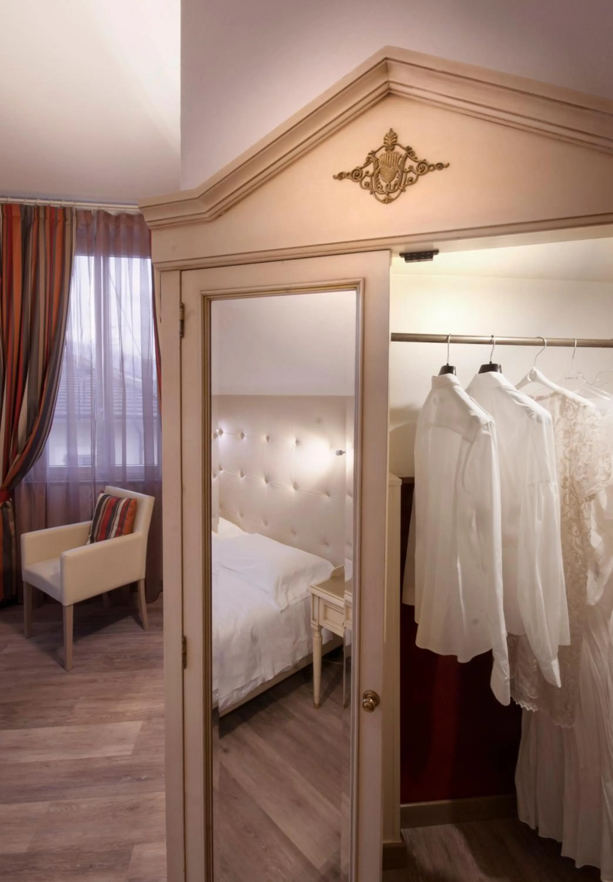 Decorative detail, Bed in Hotel Settentrionale Esplanade