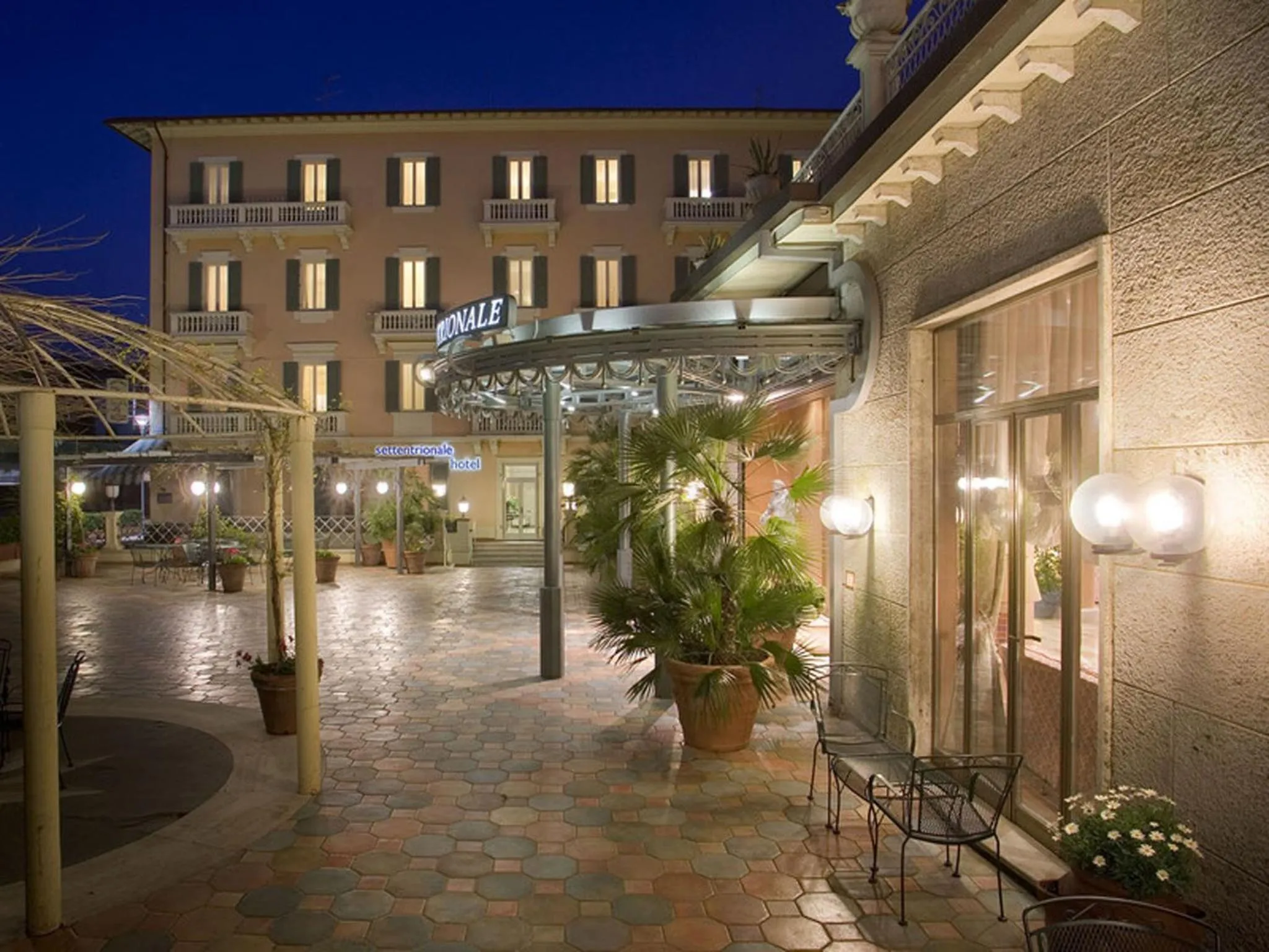 Facade/entrance in Hotel Settentrionale Esplanade