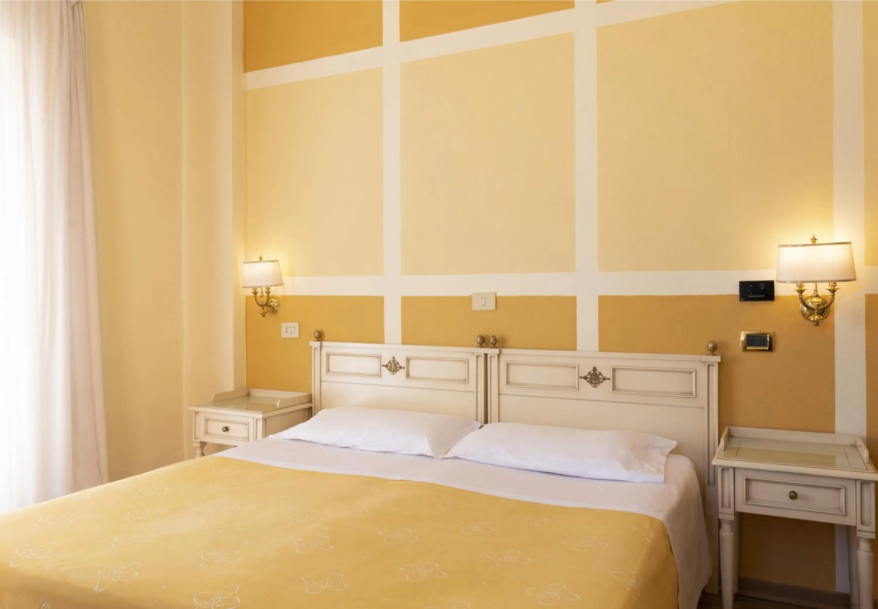 Photo of the whole room, Bed in Hotel Settentrionale Esplanade