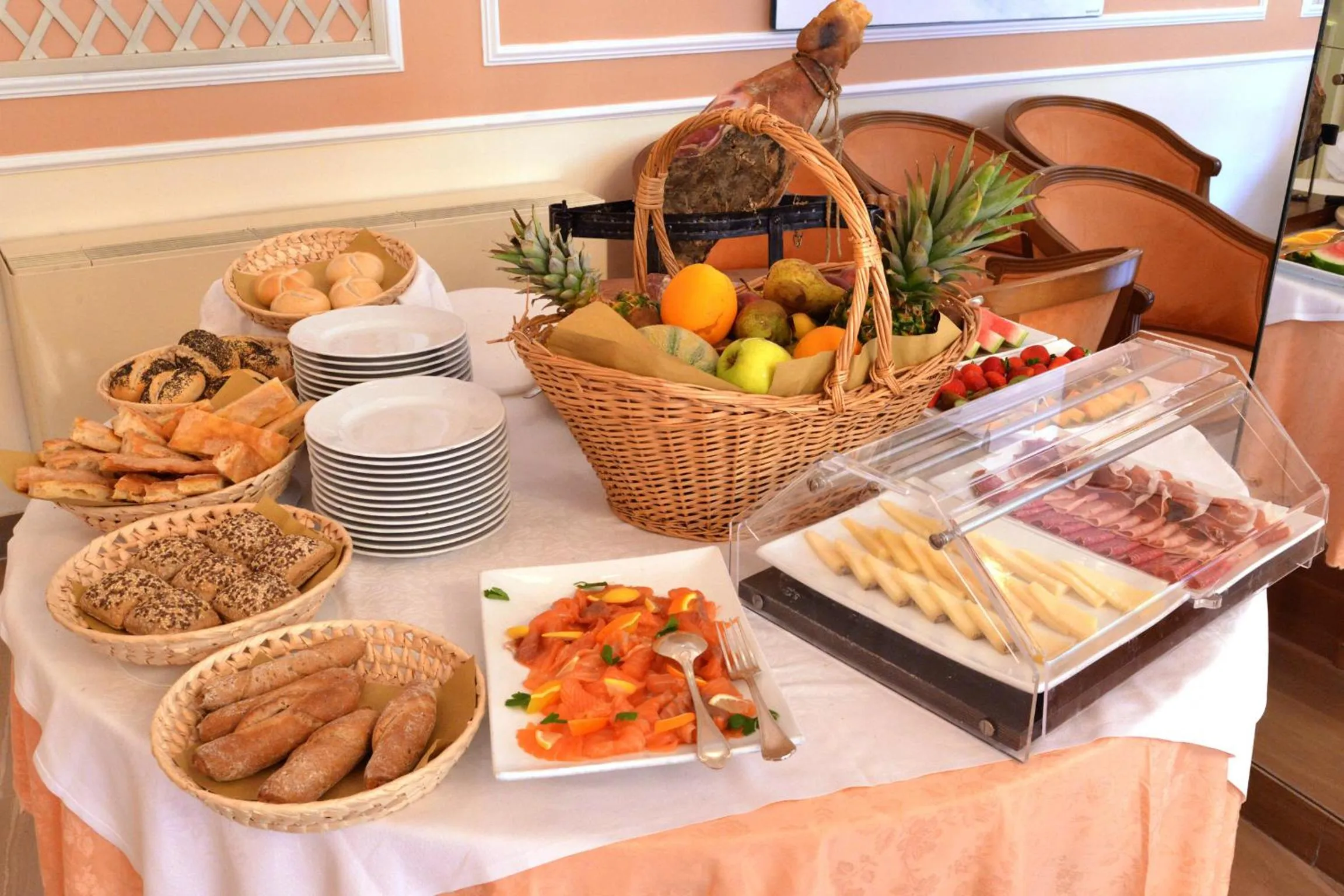 Food and drinks in Hotel Settentrionale Esplanade