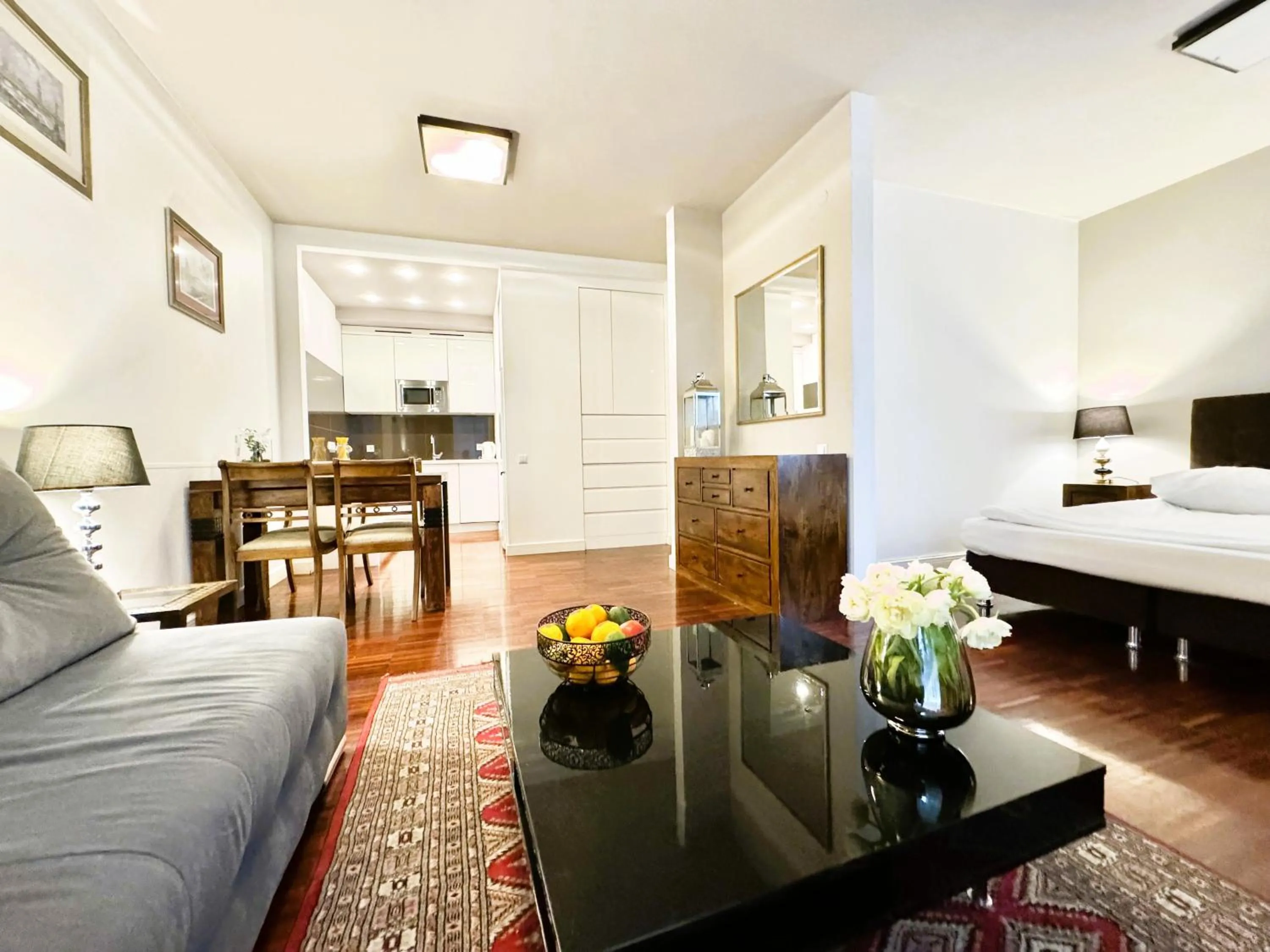 Photo of the whole room, Bed in Platinum Towers Country 2 Country