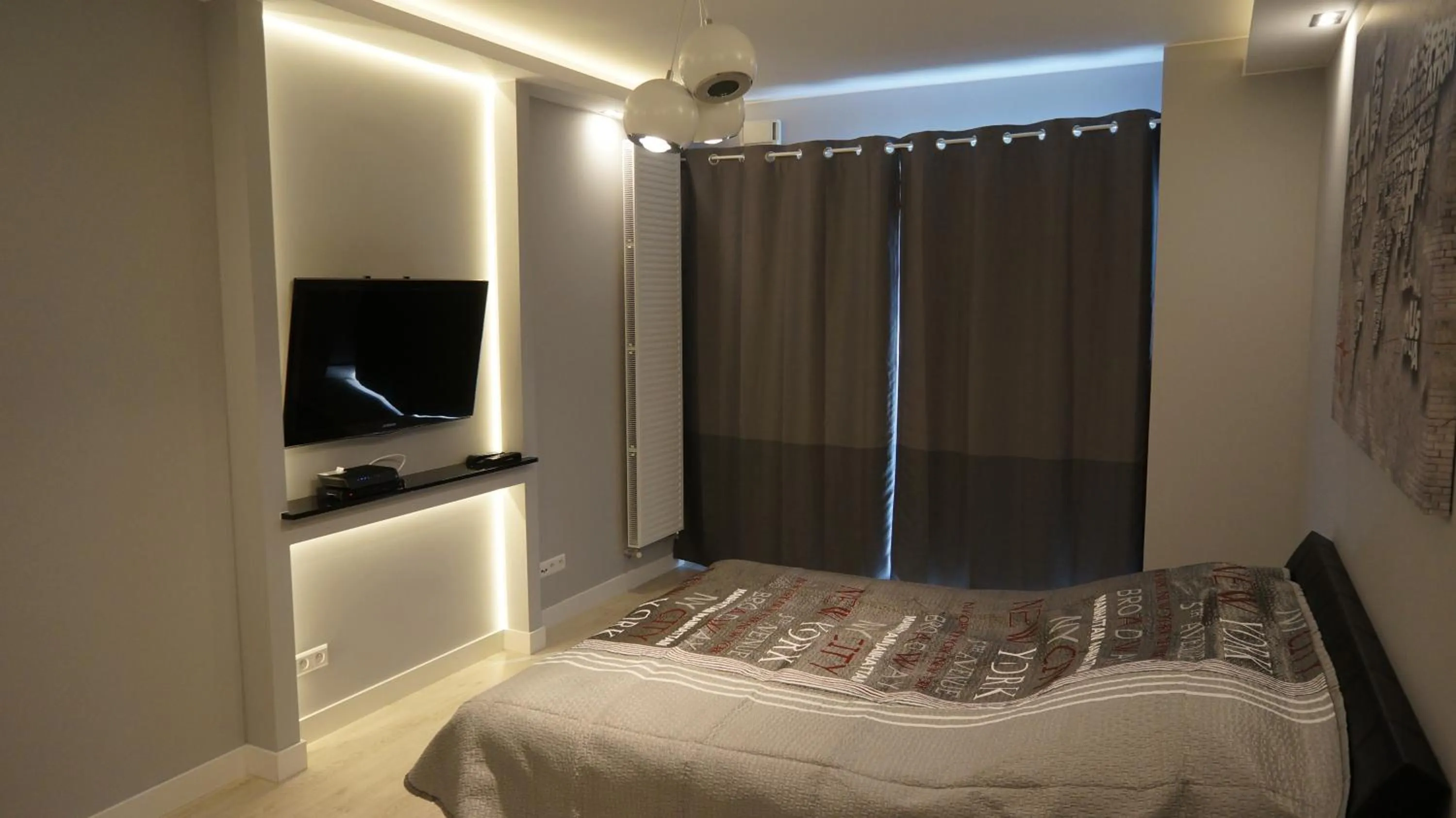 Bedroom, Bed in Platinum Towers Country 2 Country