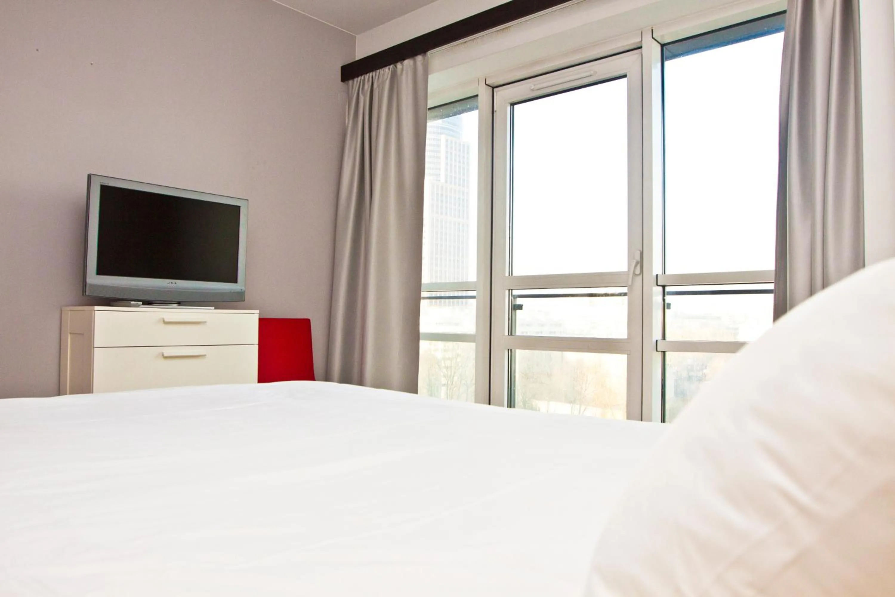 TV and multimedia, Bed in Platinum Towers Country 2 Country