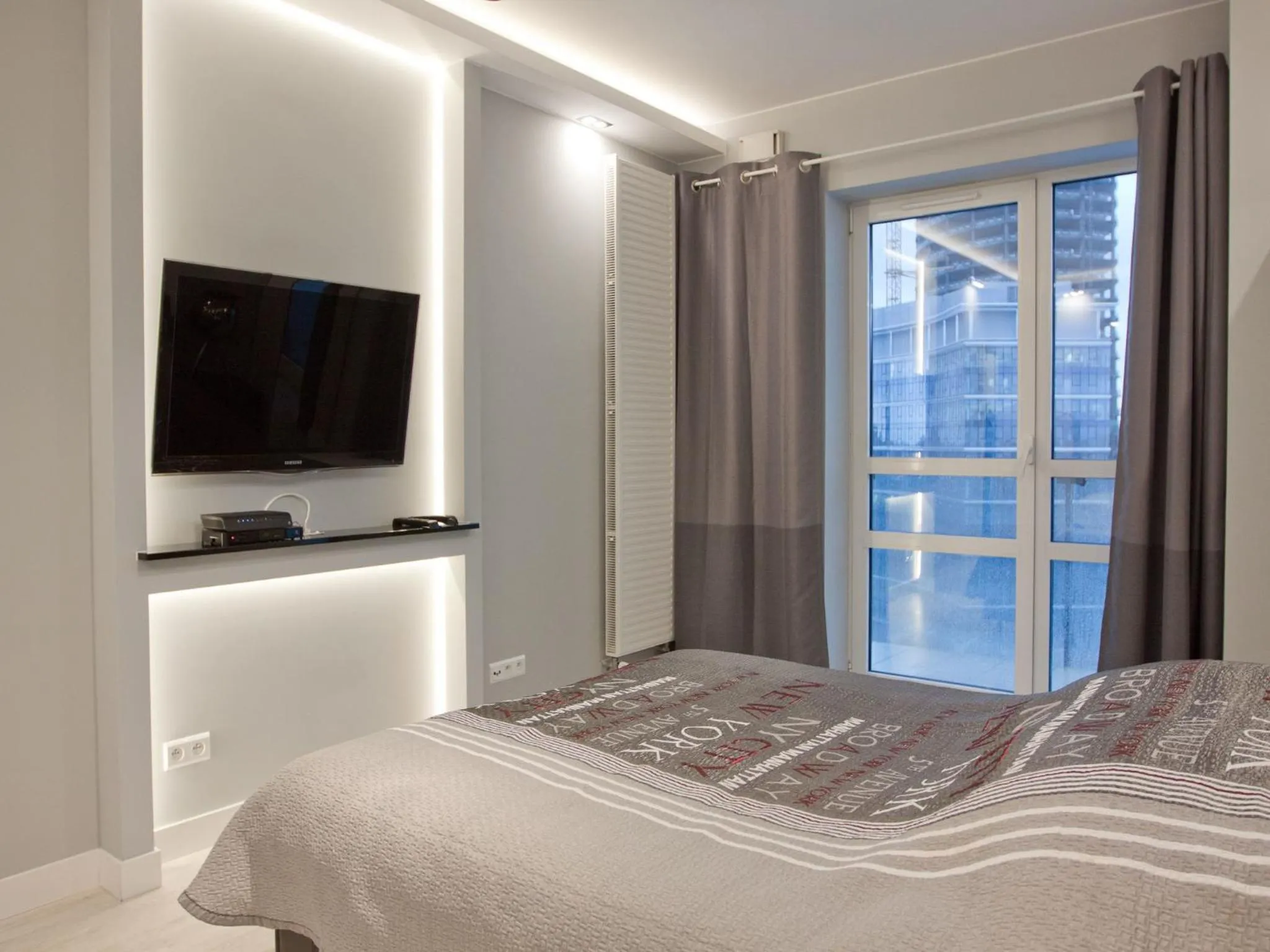 Bed in Platinum Towers Country 2 Country